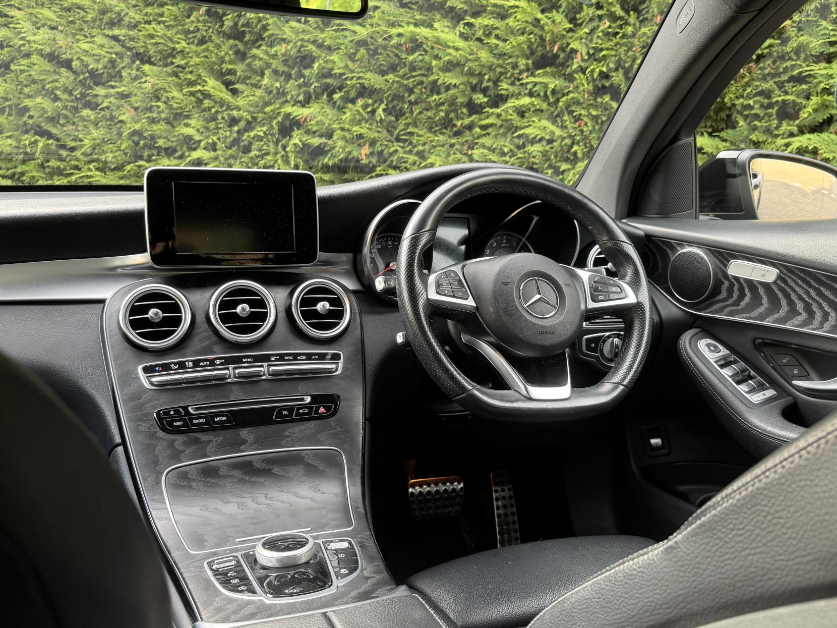 Mercedes-Benz GLC 2.0 GLC250 AMG Line Coupe 5dr Petrol G-Tronic+ 4MATIC Euro 6 (s/s) (211 ps)