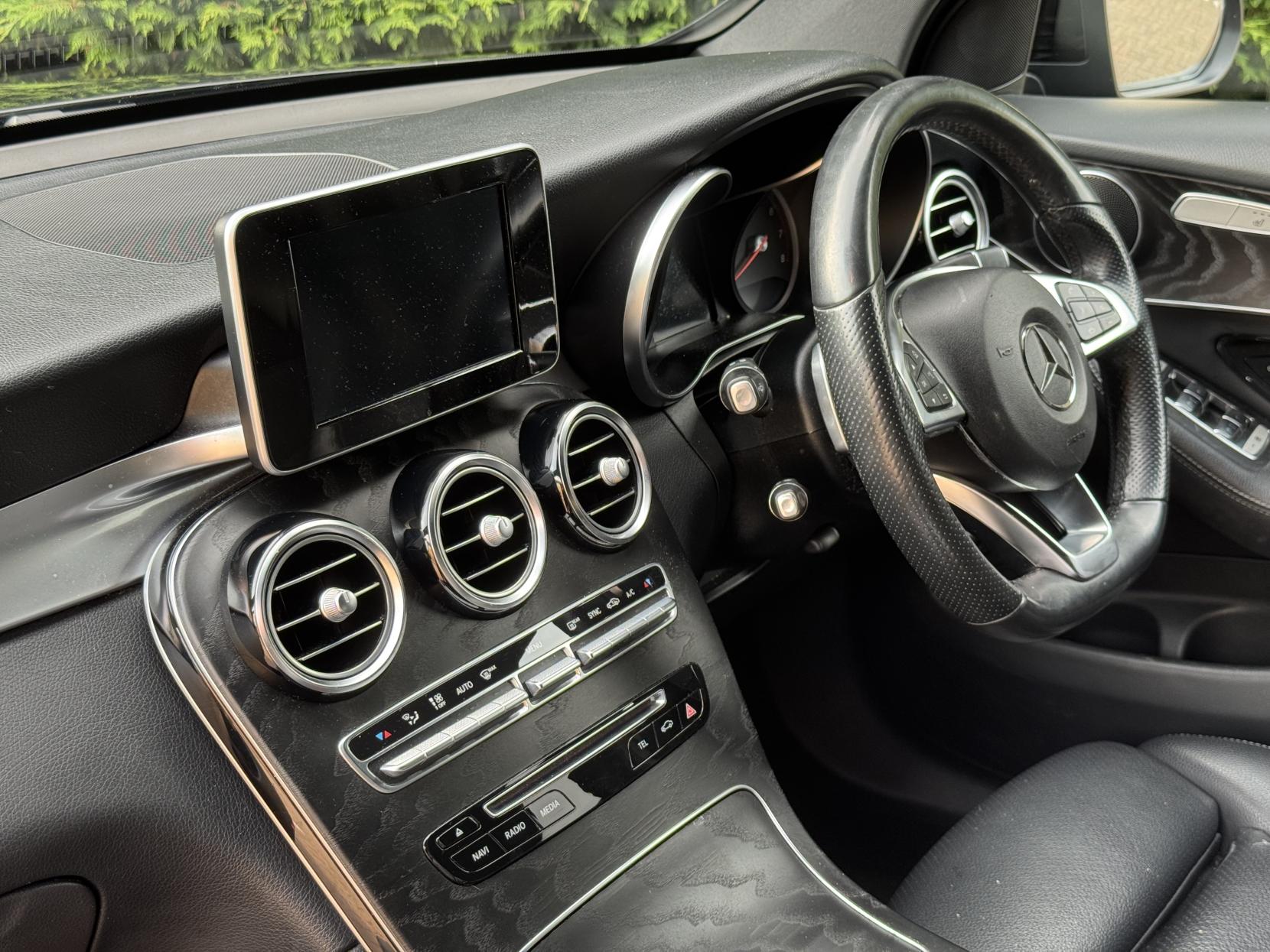 Mercedes-Benz GLC 2.0 GLC250 AMG Line Coupe 5dr Petrol G-Tronic+ 4MATIC Euro 6 (s/s) (211 ps)