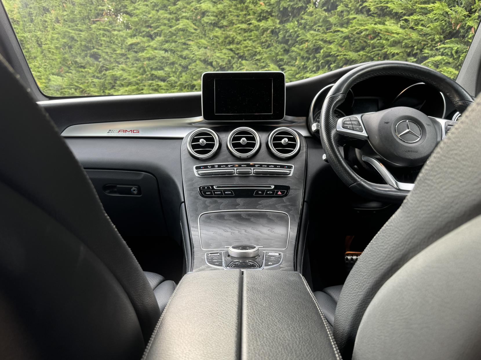 Mercedes-Benz GLC 2.0 GLC250 AMG Line Coupe 5dr Petrol G-Tronic+ 4MATIC Euro 6 (s/s) (211 ps)