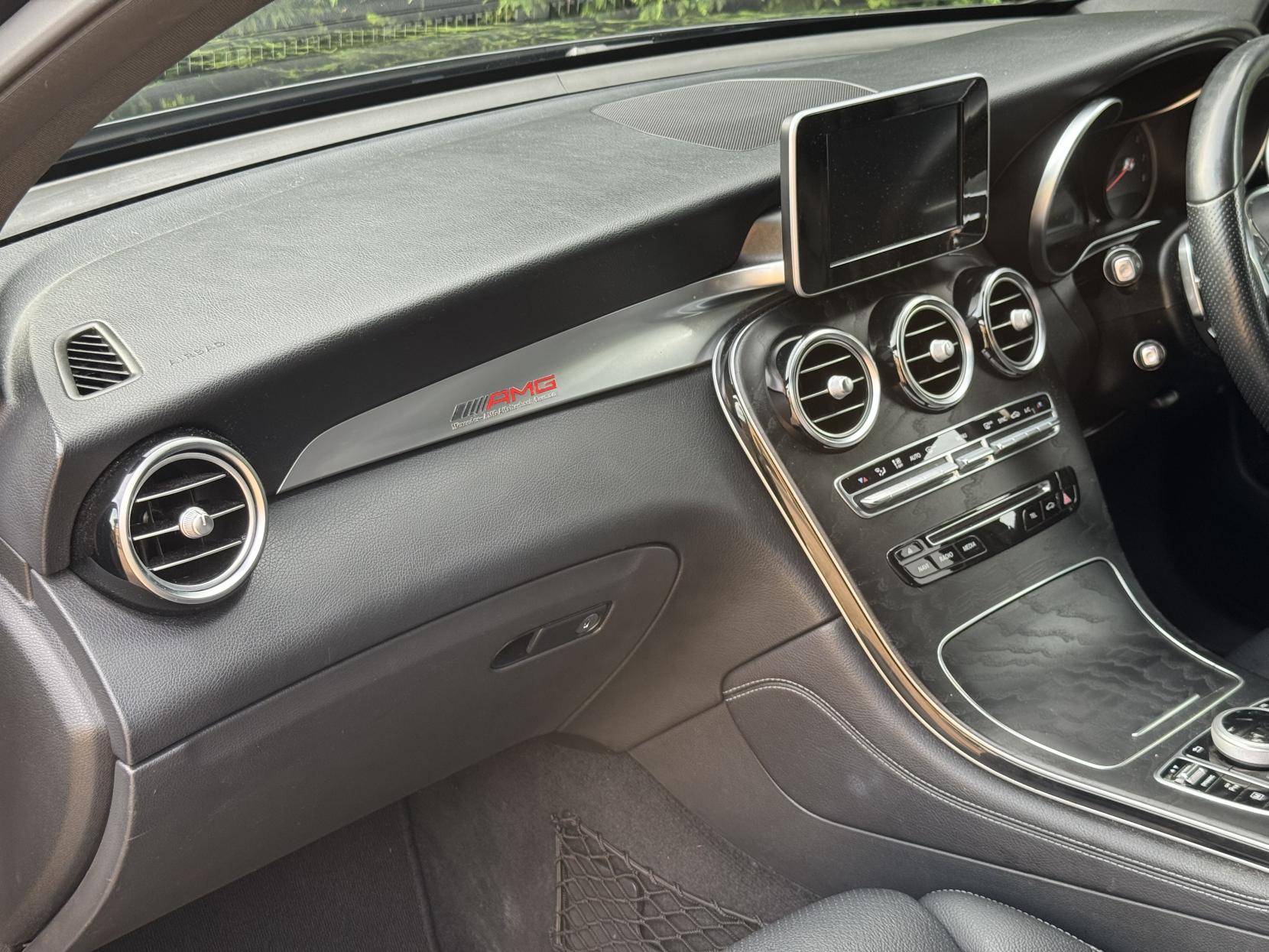 Mercedes-Benz GLC 2.0 GLC250 AMG Line Coupe 5dr Petrol G-Tronic+ 4MATIC Euro 6 (s/s) (211 ps)