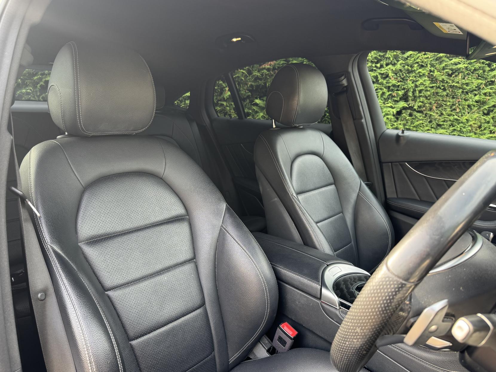 Mercedes-Benz GLC 2.0 GLC250 AMG Line Coupe 5dr Petrol G-Tronic+ 4MATIC Euro 6 (s/s) (211 ps)