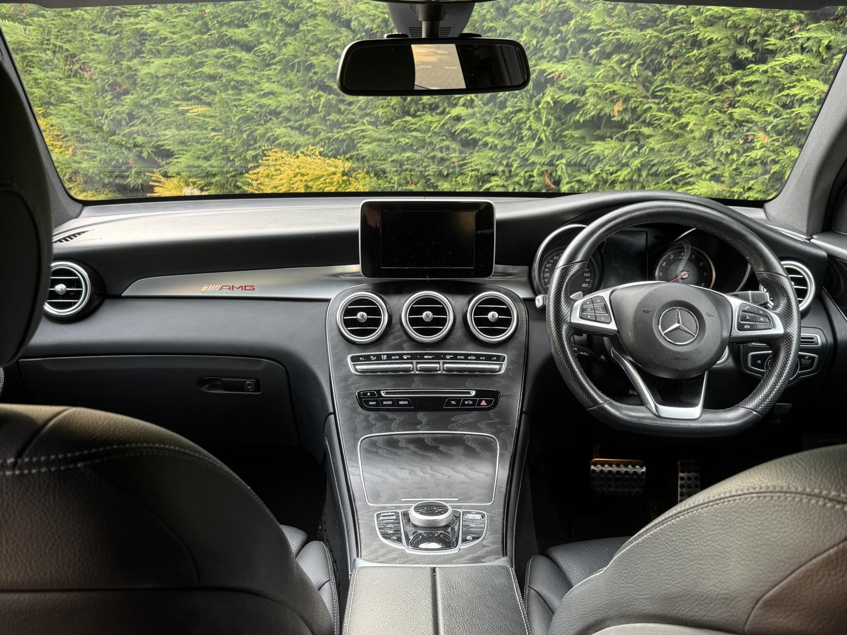 Mercedes-Benz GLC 2.0 GLC250 AMG Line Coupe 5dr Petrol G-Tronic+ 4MATIC Euro 6 (s/s) (211 ps)