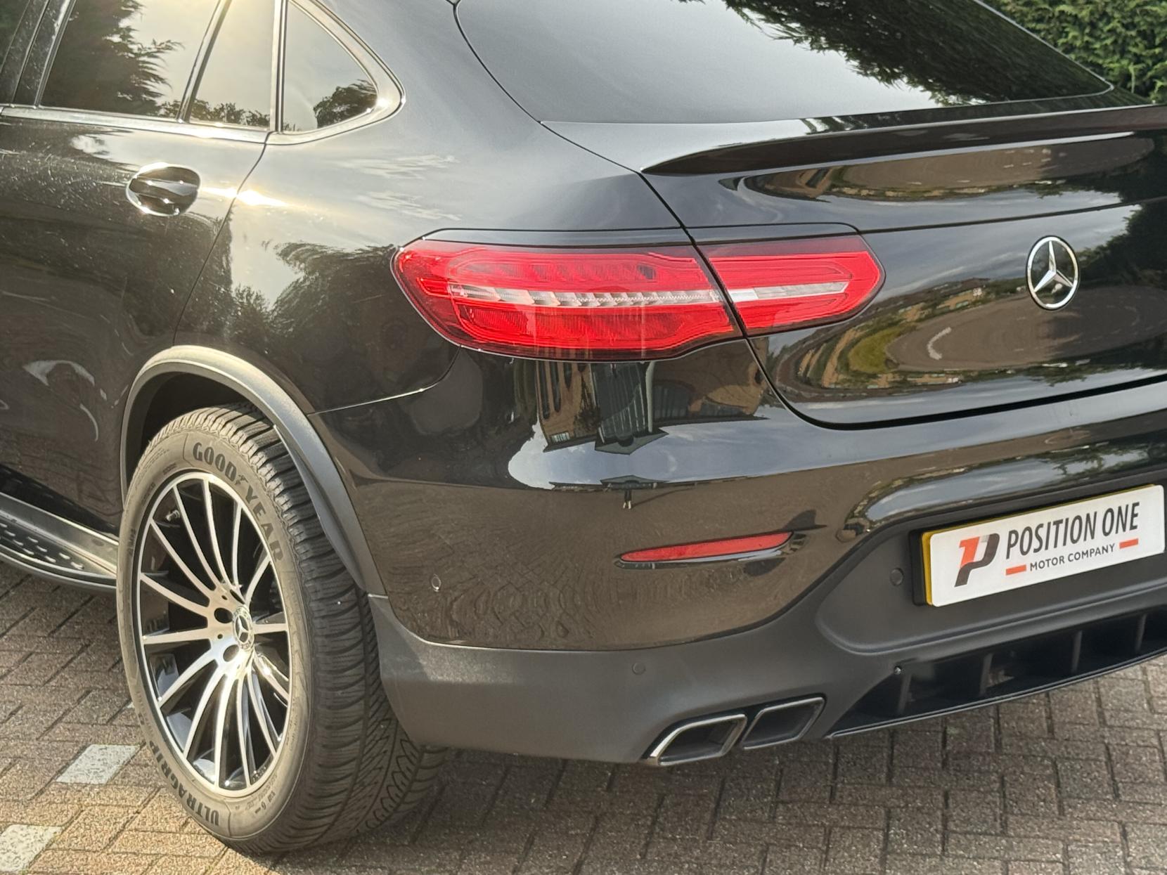 Mercedes-Benz GLC 2.0 GLC250 AMG Line Coupe 5dr Petrol G-Tronic+ 4MATIC Euro 6 (s/s) (211 ps)