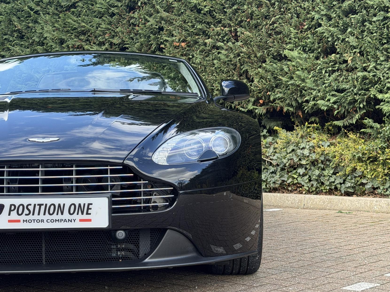 Aston Martin Vantage 4.7 V8 Roadster 2dr Petrol Sportshift II Euro 5 (420 bhp)