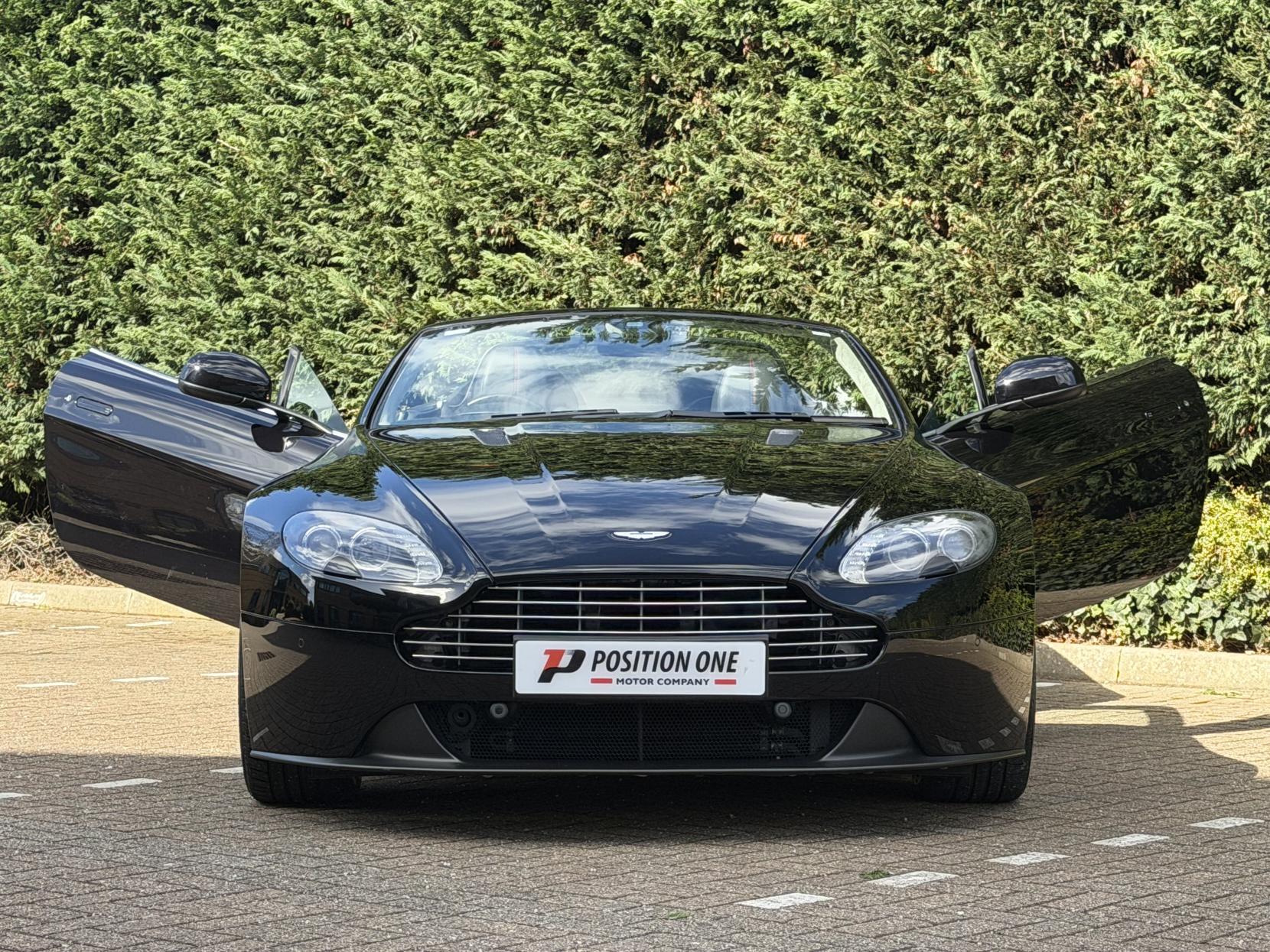 Aston Martin Vantage 4.7 V8 Roadster 2dr Petrol Sportshift II Euro 5 (420 bhp)
