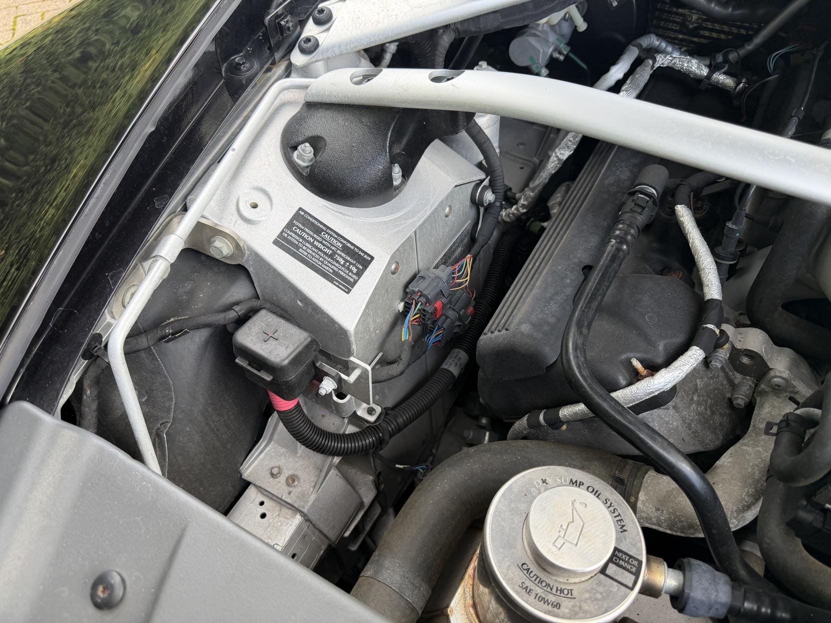 Aston Martin Vantage 4.7 V8 Roadster 2dr Petrol Sportshift II Euro 5 (420 bhp)