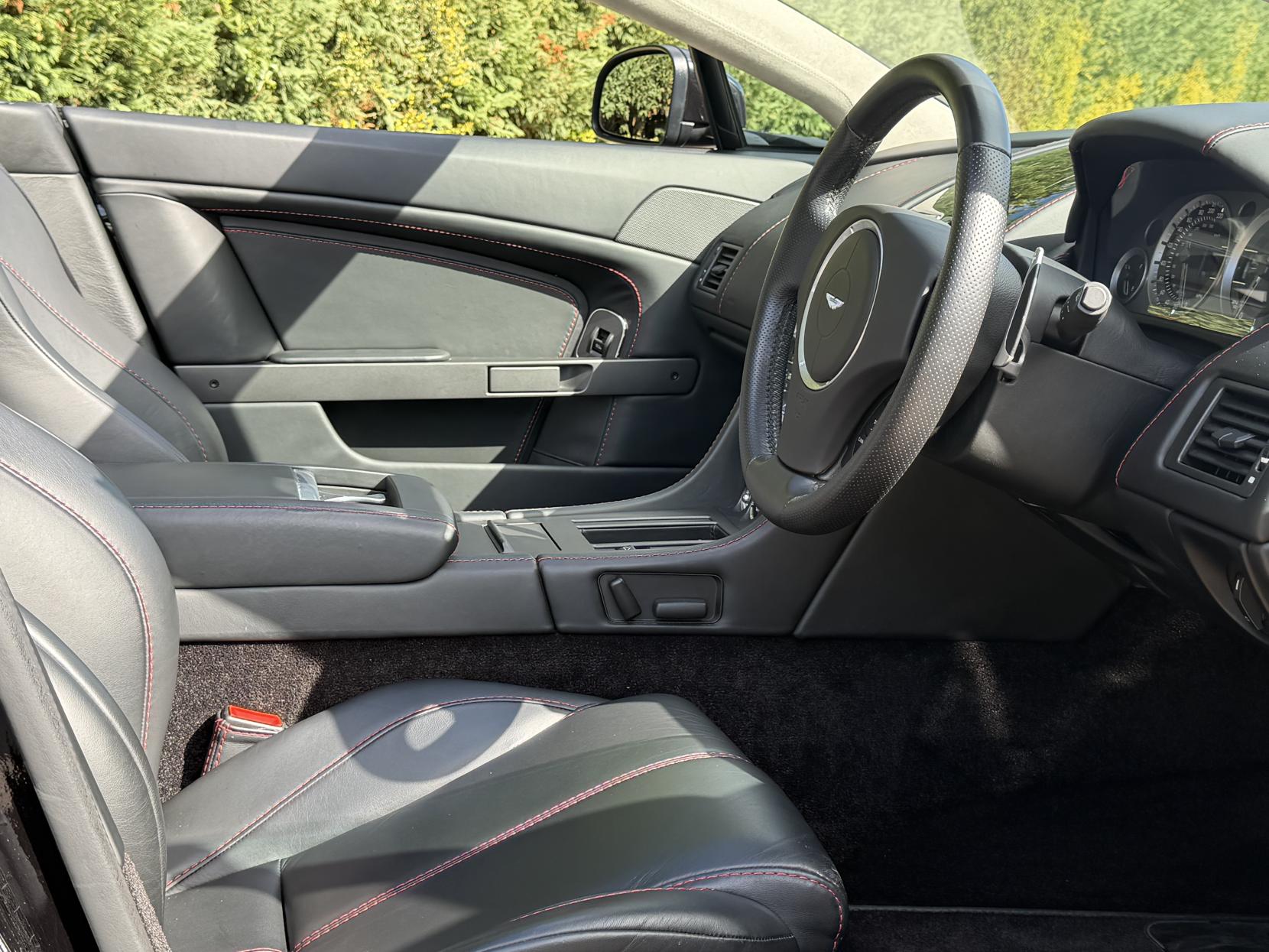 Aston Martin Vantage 4.7 V8 Roadster 2dr Petrol Sportshift II Euro 5 (420 bhp)