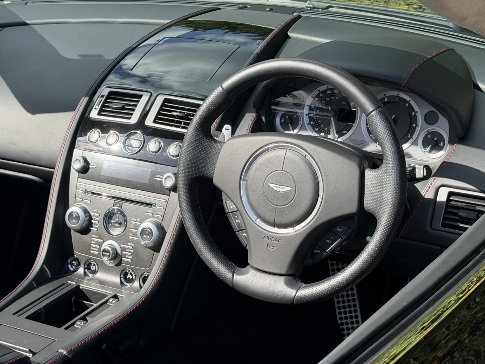 Aston Martin Vantage 4.7 V8 Roadster 2dr Petrol Sportshift II Euro 5 (420 bhp)