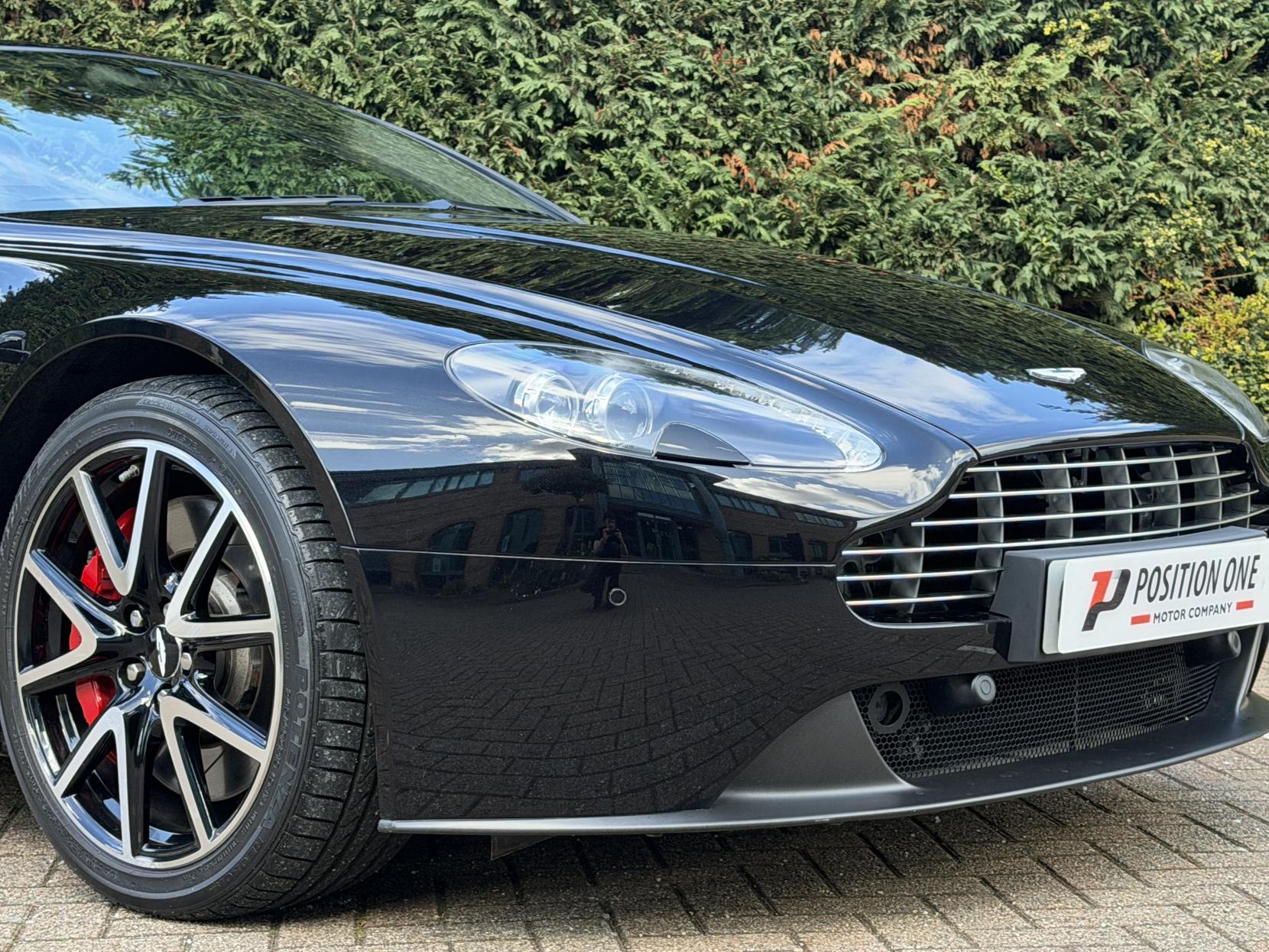 Aston Martin Vantage 4.7 V8 Roadster 2dr Petrol Sportshift II Euro 5 (420 bhp)