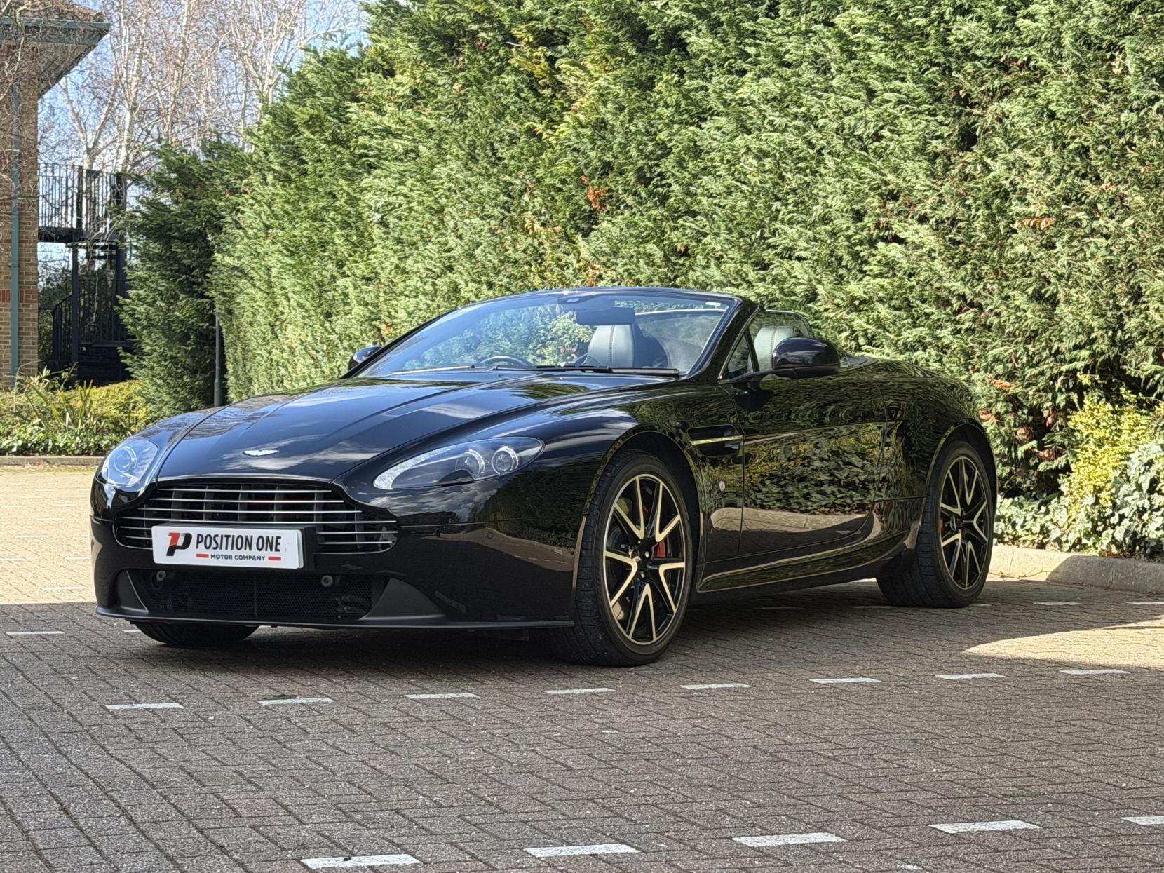 Aston Martin Vantage 4.7 V8 Roadster 2dr Petrol Sportshift II Euro 5 (420 bhp)