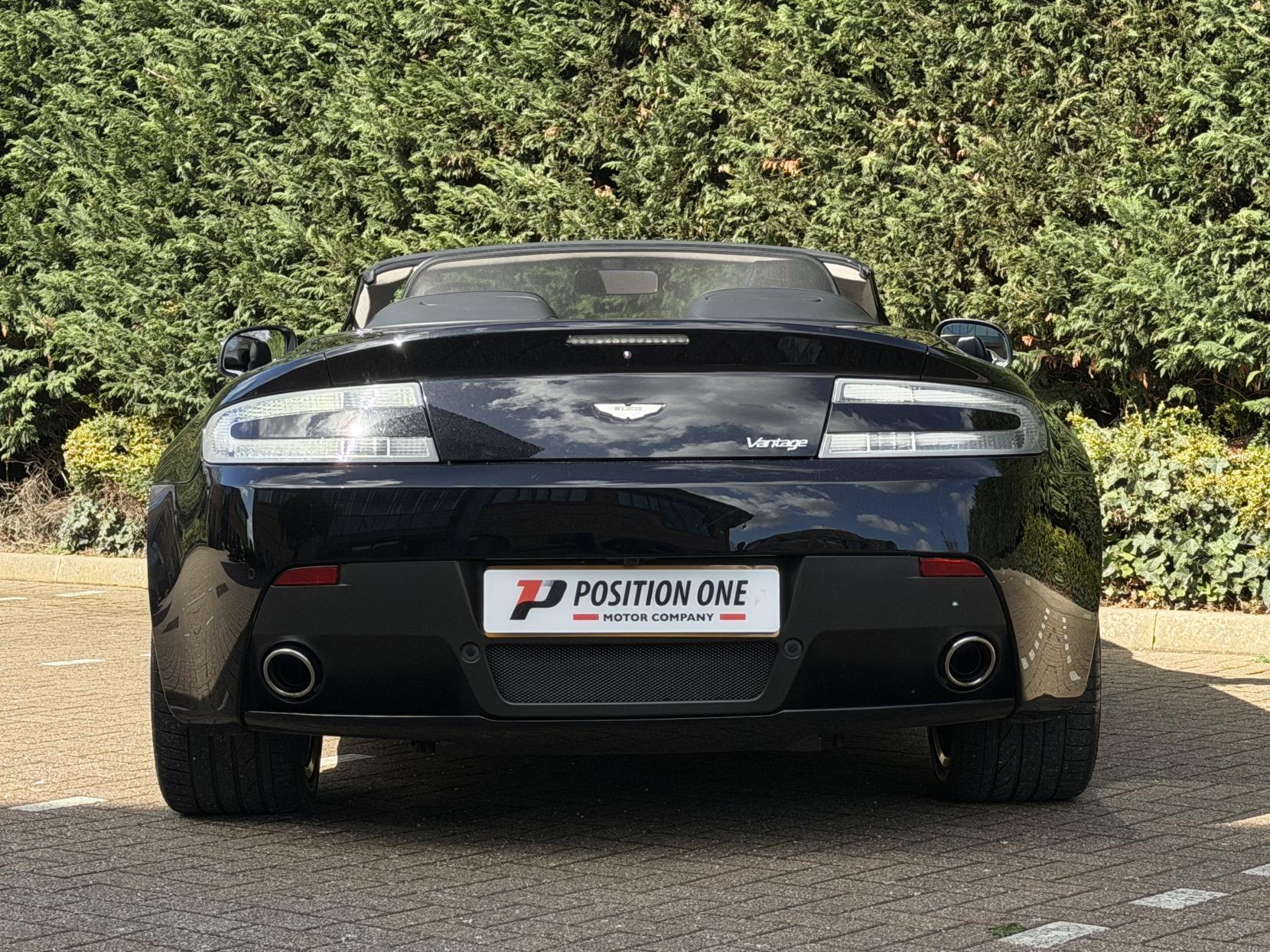 Aston Martin Vantage 4.7 V8 Roadster 2dr Petrol Sportshift II Euro 5 (420 bhp)