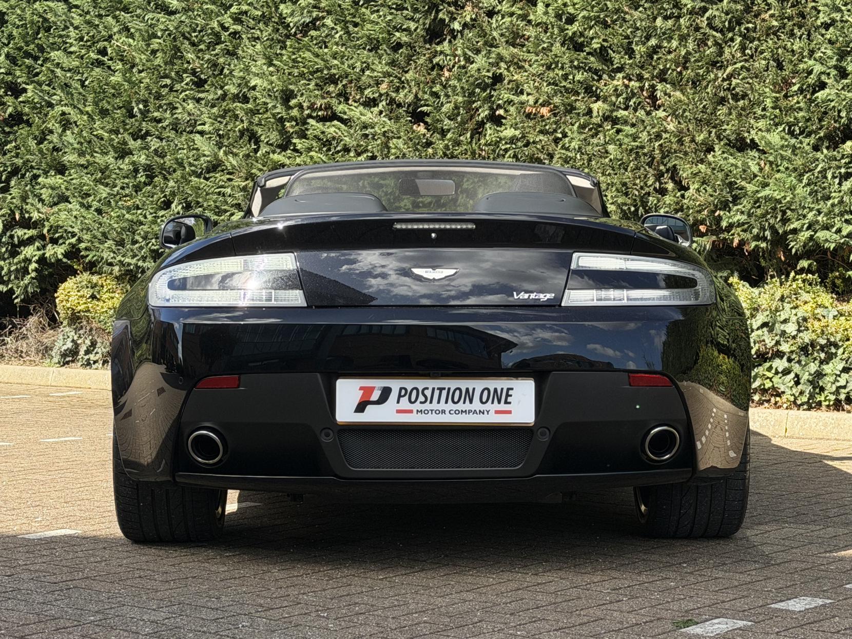 Aston Martin Vantage 4.7 V8 Roadster 2dr Petrol Sportshift II Euro 5 (420 bhp)