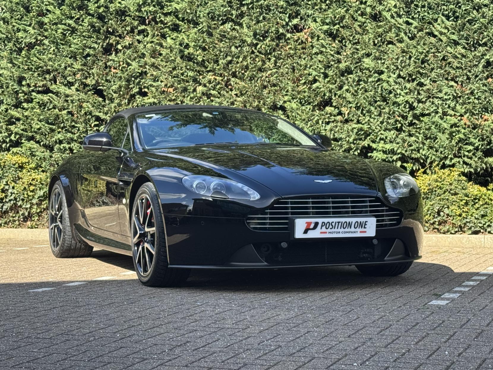 Aston Martin Vantage 4.7 V8 Roadster 2dr Petrol Sportshift II Euro 5 (420 bhp)