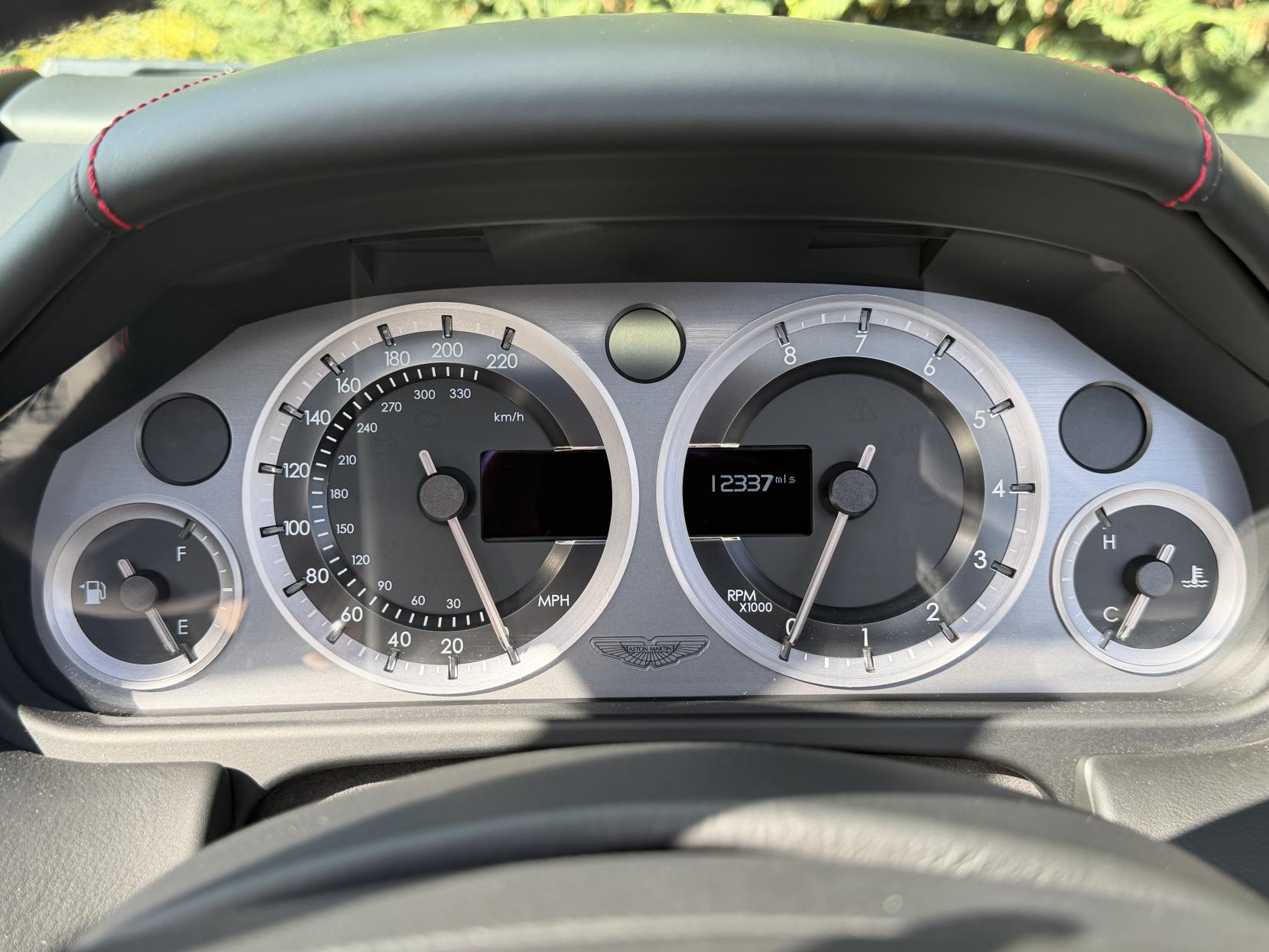 Aston Martin Vantage 4.7 V8 Roadster 2dr Petrol Sportshift II Euro 5 (420 bhp)