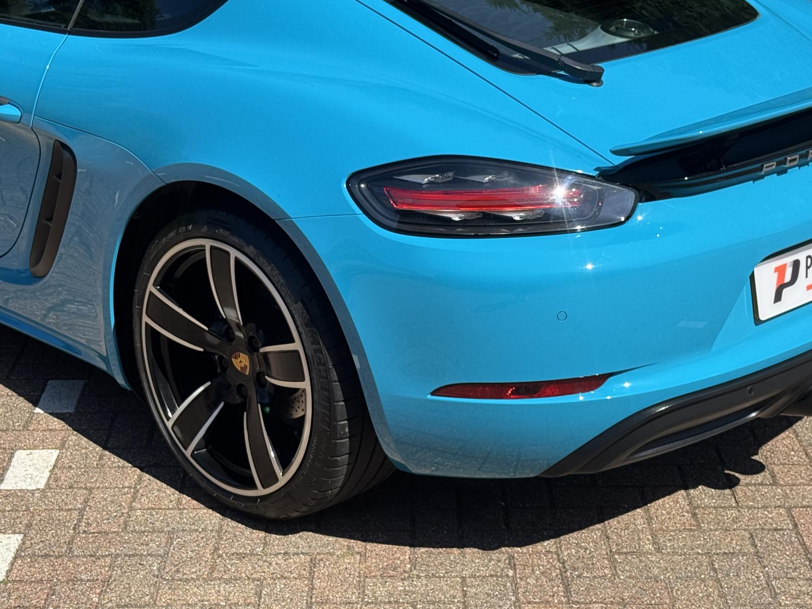 Porsche 718 Cayman 2.0T Coupe 2dr Petrol PDK Euro 6 (s/s) (300 ps)