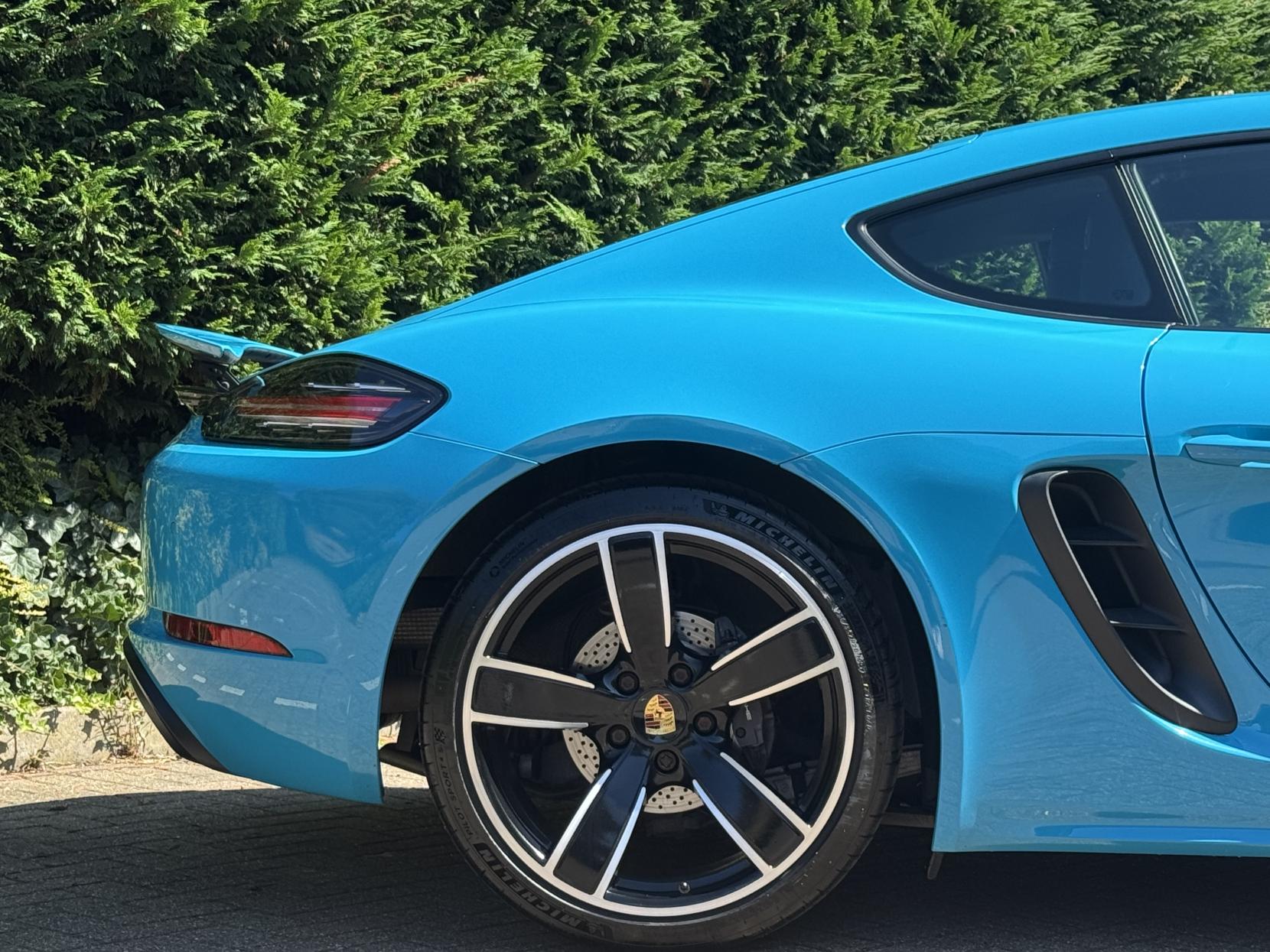 Porsche 718 Cayman 2.0T Coupe 2dr Petrol PDK Euro 6 (s/s) (300 ps)