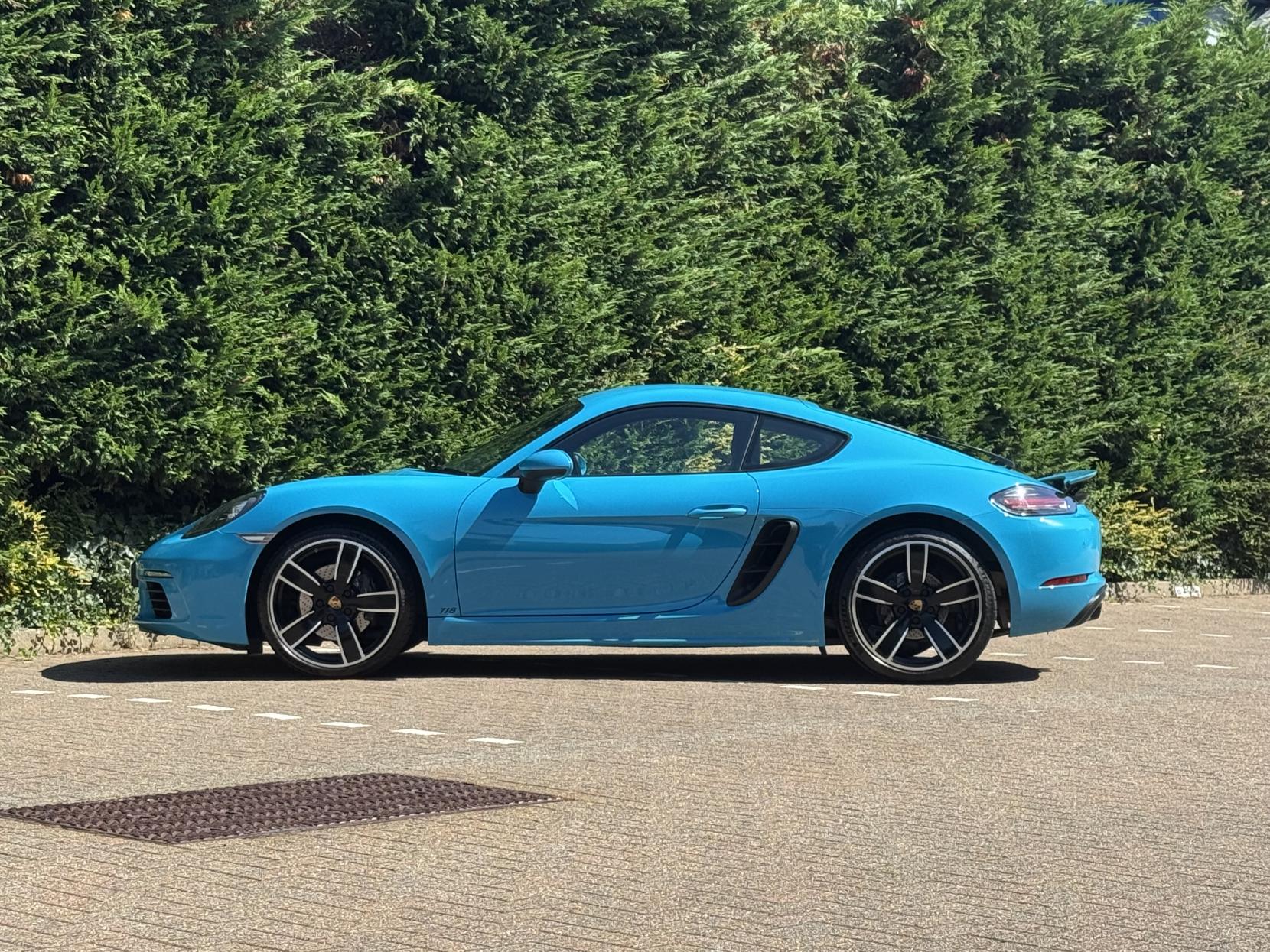 Porsche 718 Cayman 2.0T Coupe 2dr Petrol PDK Euro 6 (s/s) (300 ps)