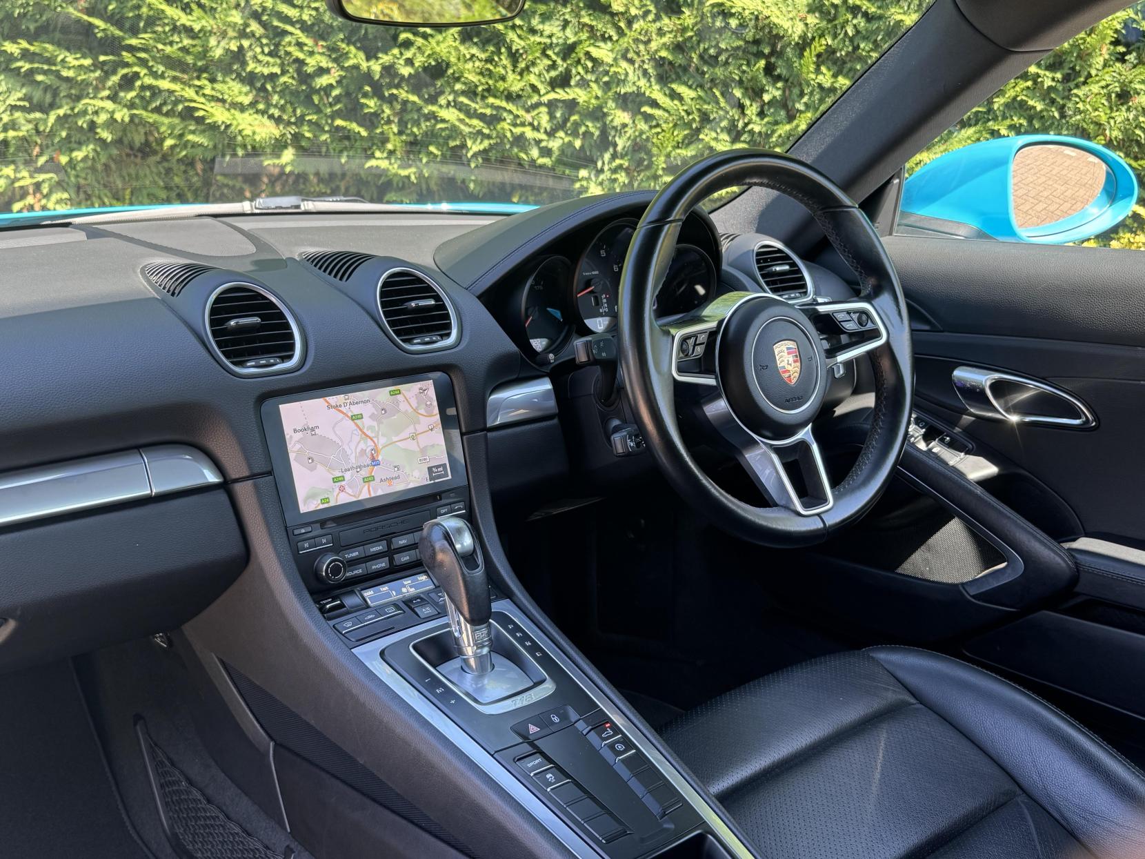 Porsche 718 Cayman 2.0T Coupe 2dr Petrol PDK Euro 6 (s/s) (300 ps)
