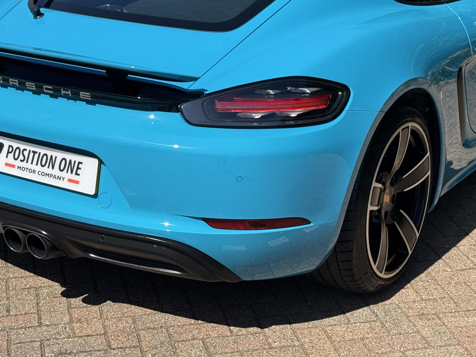 Porsche 718 Cayman 2.0T Coupe 2dr Petrol PDK Euro 6 (s/s) (300 ps)