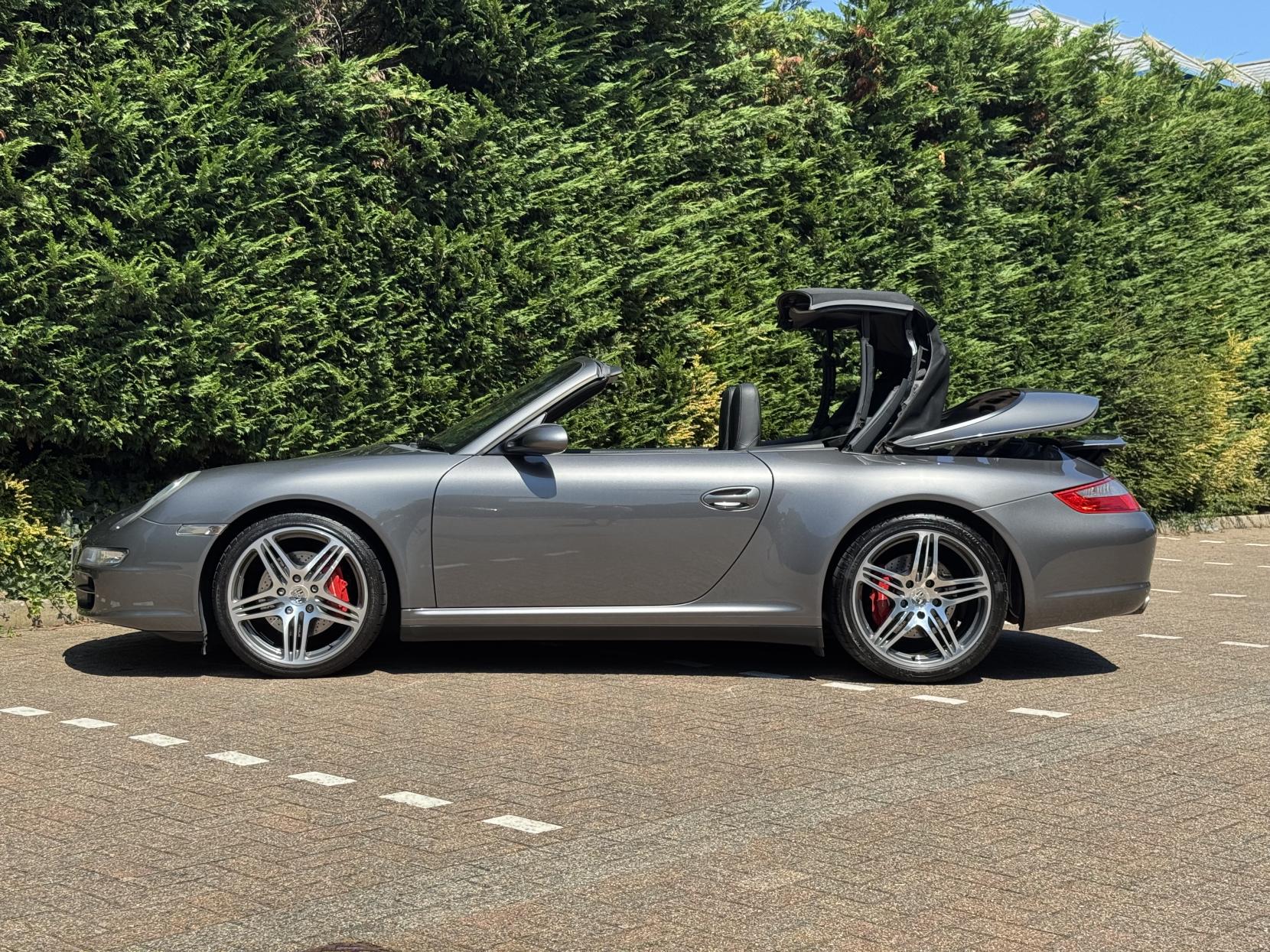 Porsche 911 3.8 997 Carrera 4S Cabriolet 2dr Petrol Manual AWD (285 g/km, 350 bhp)