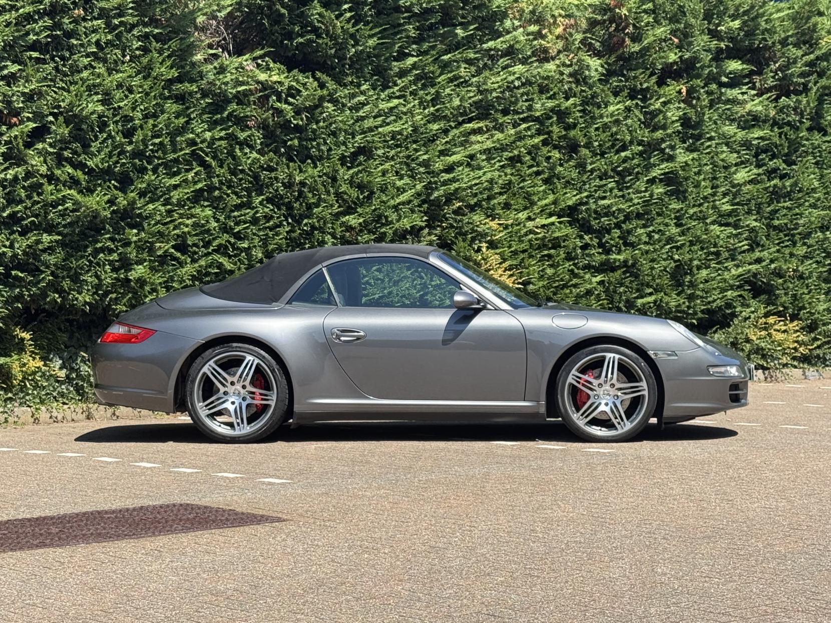 Porsche 911 3.8 997 Carrera 4S Cabriolet 2dr Petrol Manual AWD (285 g/km, 350 bhp)