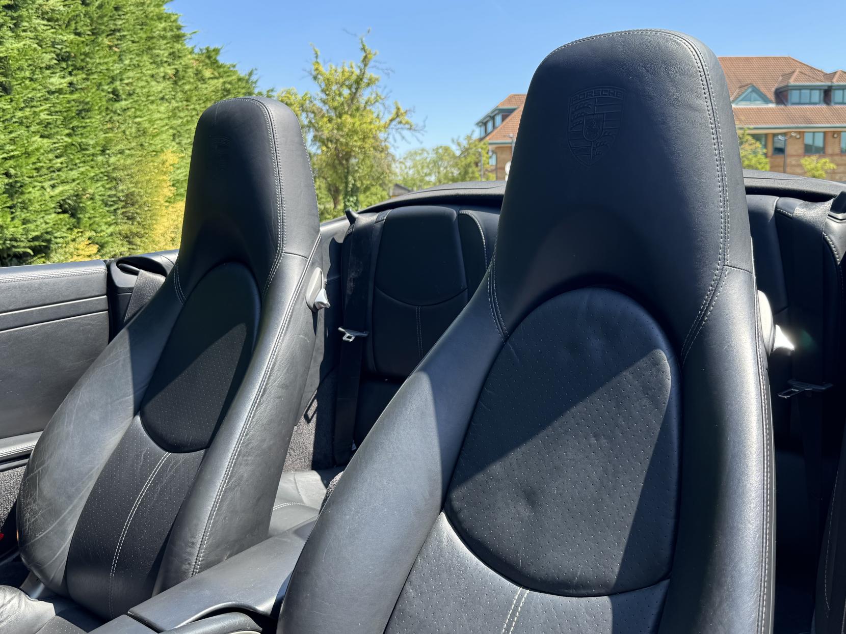 Porsche 911 3.8 997 Carrera 4S Cabriolet 2dr Petrol Manual AWD (285 g/km, 350 bhp)