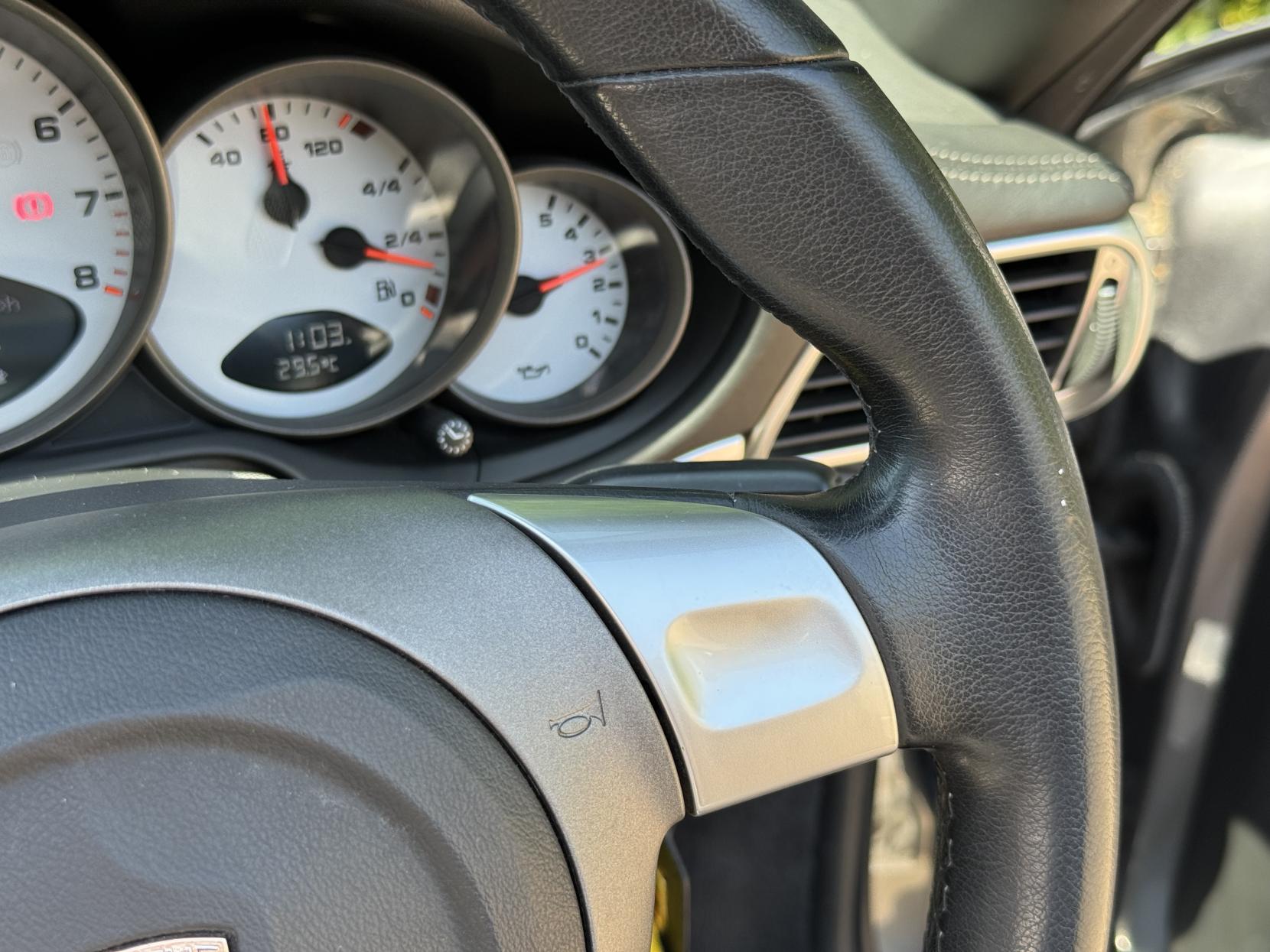 Porsche 911 3.8 997 Carrera 4S Cabriolet 2dr Petrol Manual AWD (285 g/km, 350 bhp)