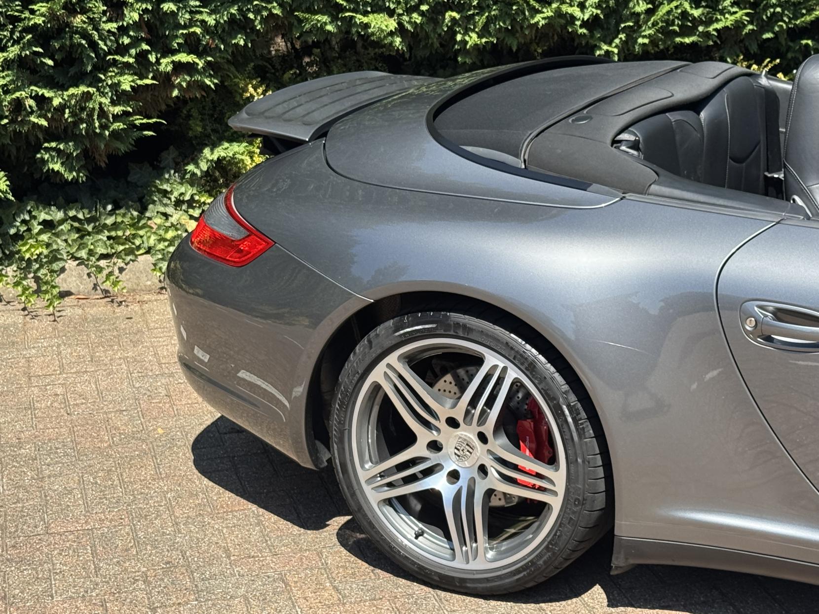 Porsche 911 3.8 997 Carrera 4S Cabriolet 2dr Petrol Manual AWD (285 g/km, 350 bhp)