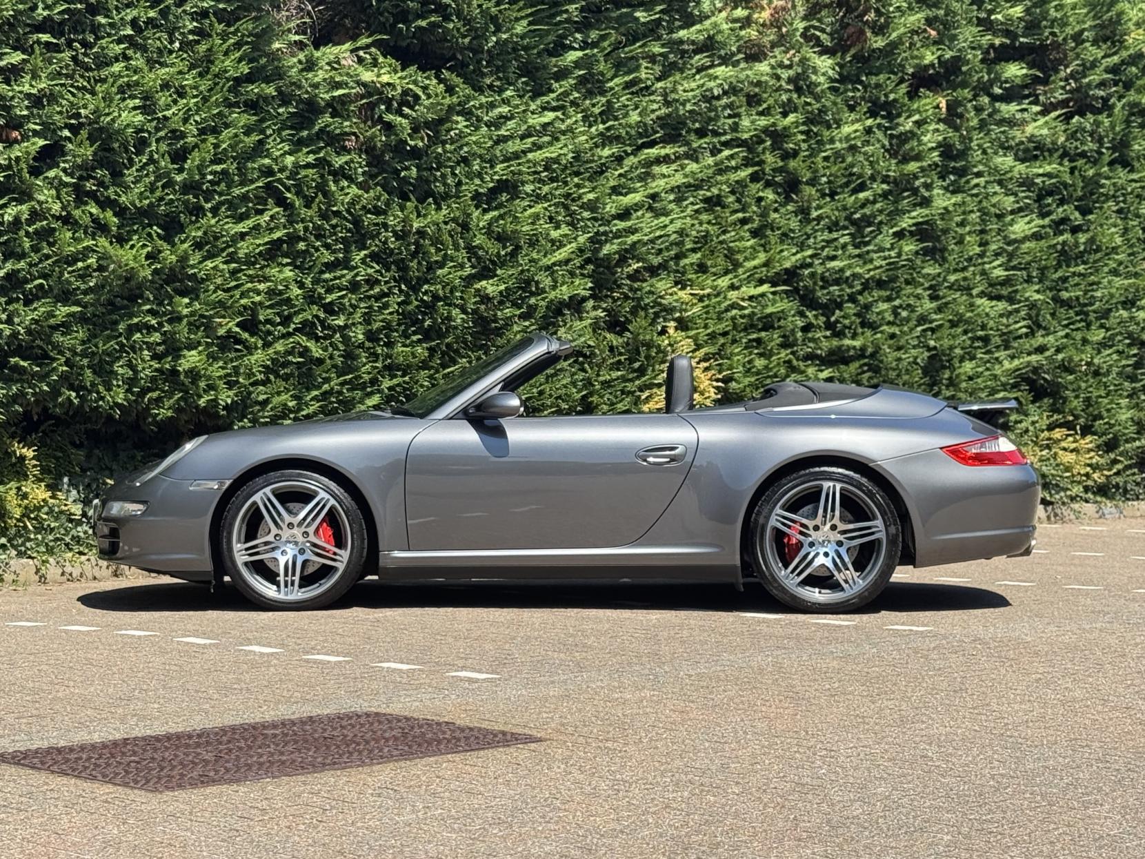 Porsche 911 3.8 997 Carrera 4S Cabriolet 2dr Petrol Manual AWD (285 g/km, 350 bhp)