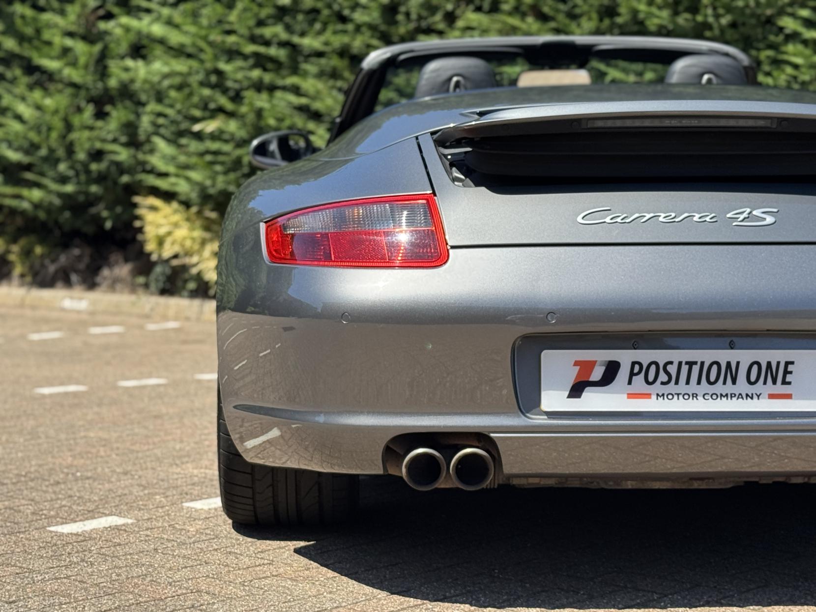 Porsche 911 3.8 997 Carrera 4S Cabriolet 2dr Petrol Manual AWD (285 g/km, 350 bhp)