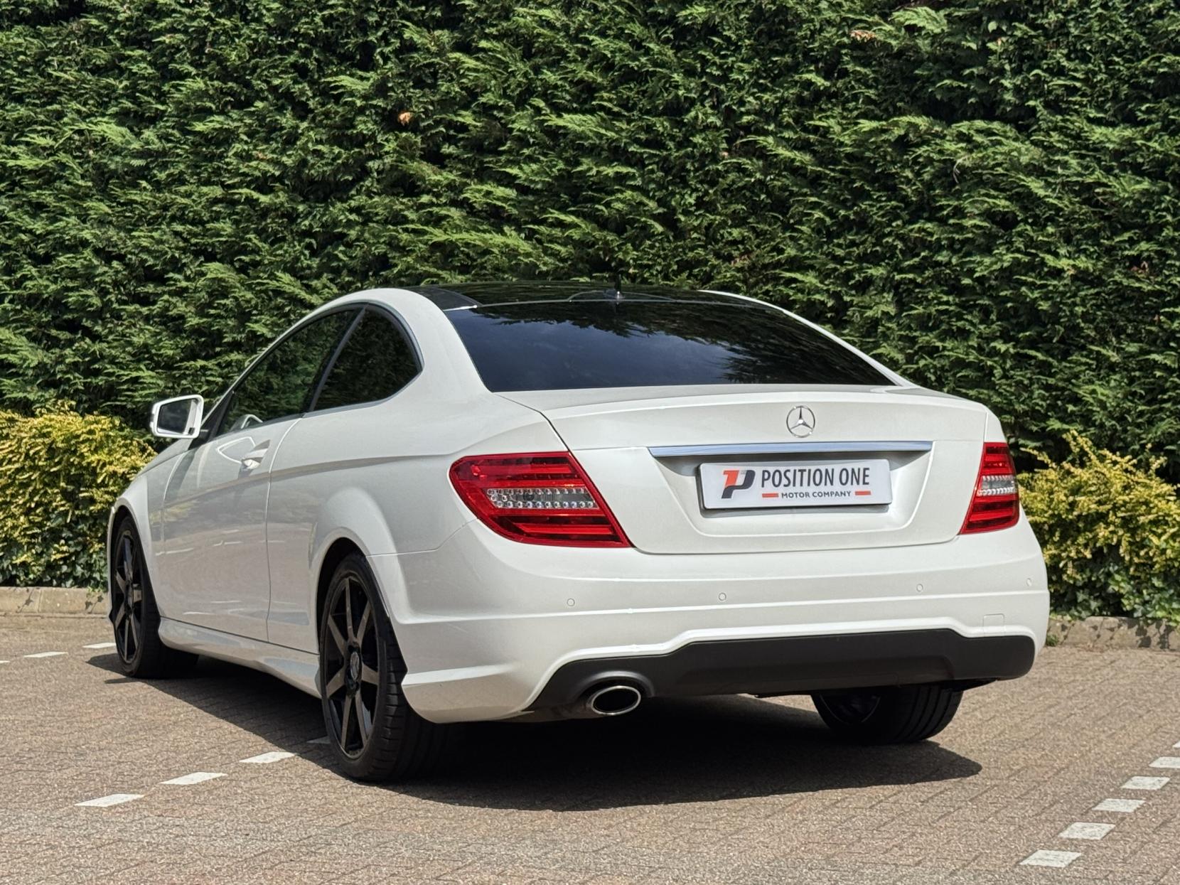 Mercedes-Benz C Class 2.1 C220 CDI BlueEfficiency AMG Sport Coupe 2dr Diesel G-Tronic+ Euro 5 (s/s) (170 ps)