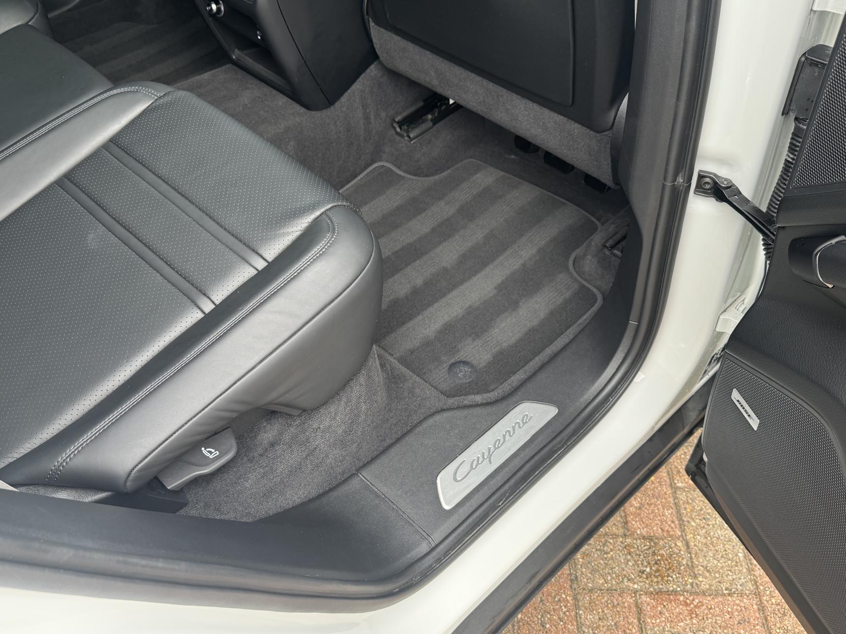 Porsche Cayenne 3.0T V6 Platinum Edition Coupe 5dr Petrol TiptronicS 4WD Euro 6 (s/s) (340 ps)