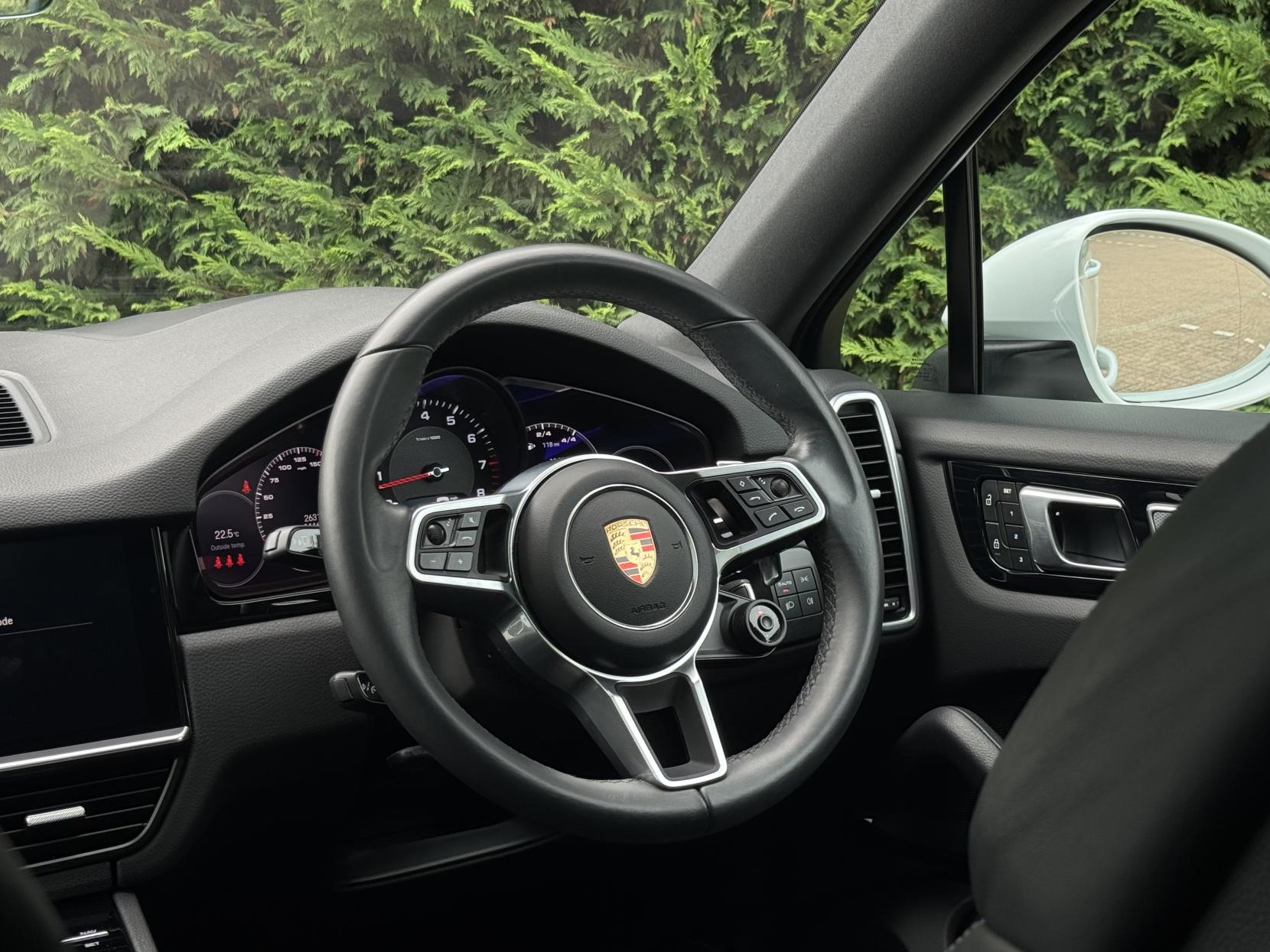 Porsche Cayenne 3.0T V6 Platinum Edition Coupe 5dr Petrol TiptronicS 4WD Euro 6 (s/s) (340 ps)