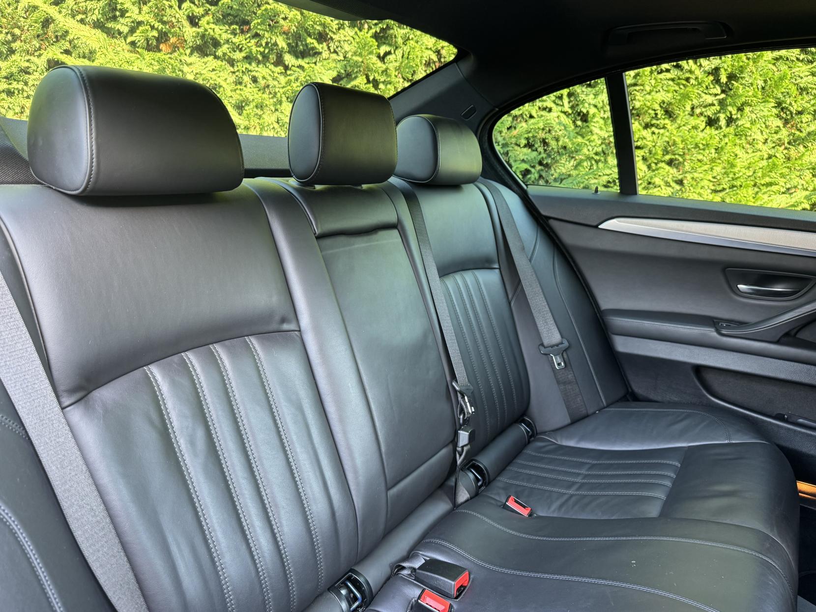 BMW M5 4.4 V8 Saloon 4dr Petrol DCT Euro 6 (s/s) (560 ps)