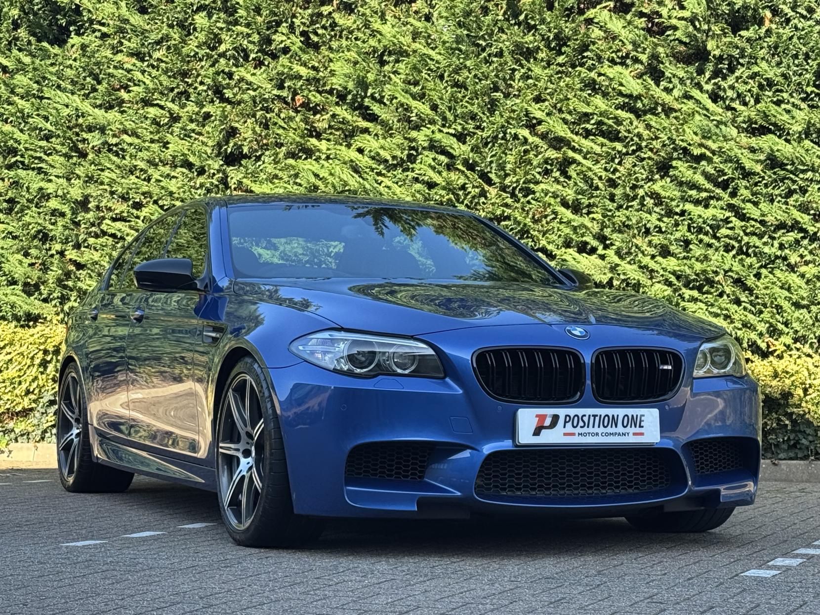 BMW M5 4.4 V8 Saloon 4dr Petrol DCT Euro 6 (s/s) (560 ps)