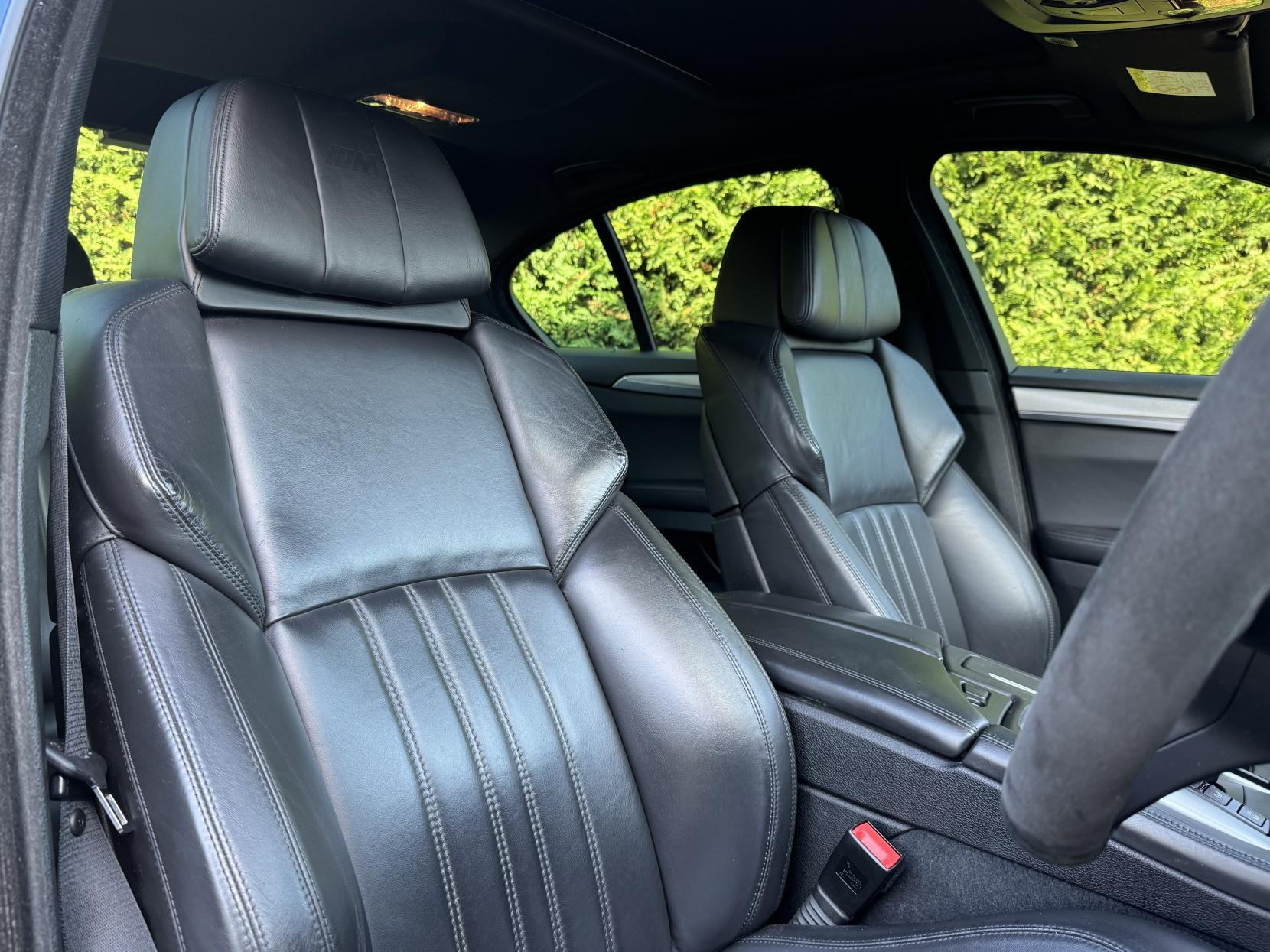 BMW M5 4.4 V8 Saloon 4dr Petrol DCT Euro 6 (s/s) (560 ps)