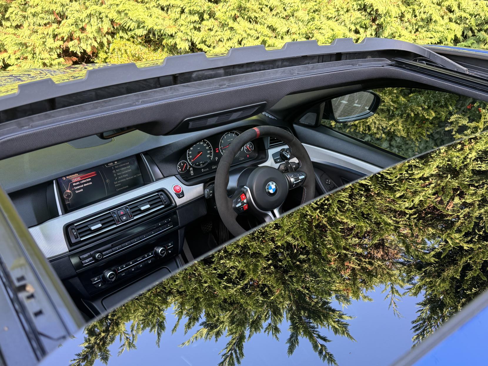 BMW M5 4.4 V8 Saloon 4dr Petrol DCT Euro 6 (s/s) (560 ps)