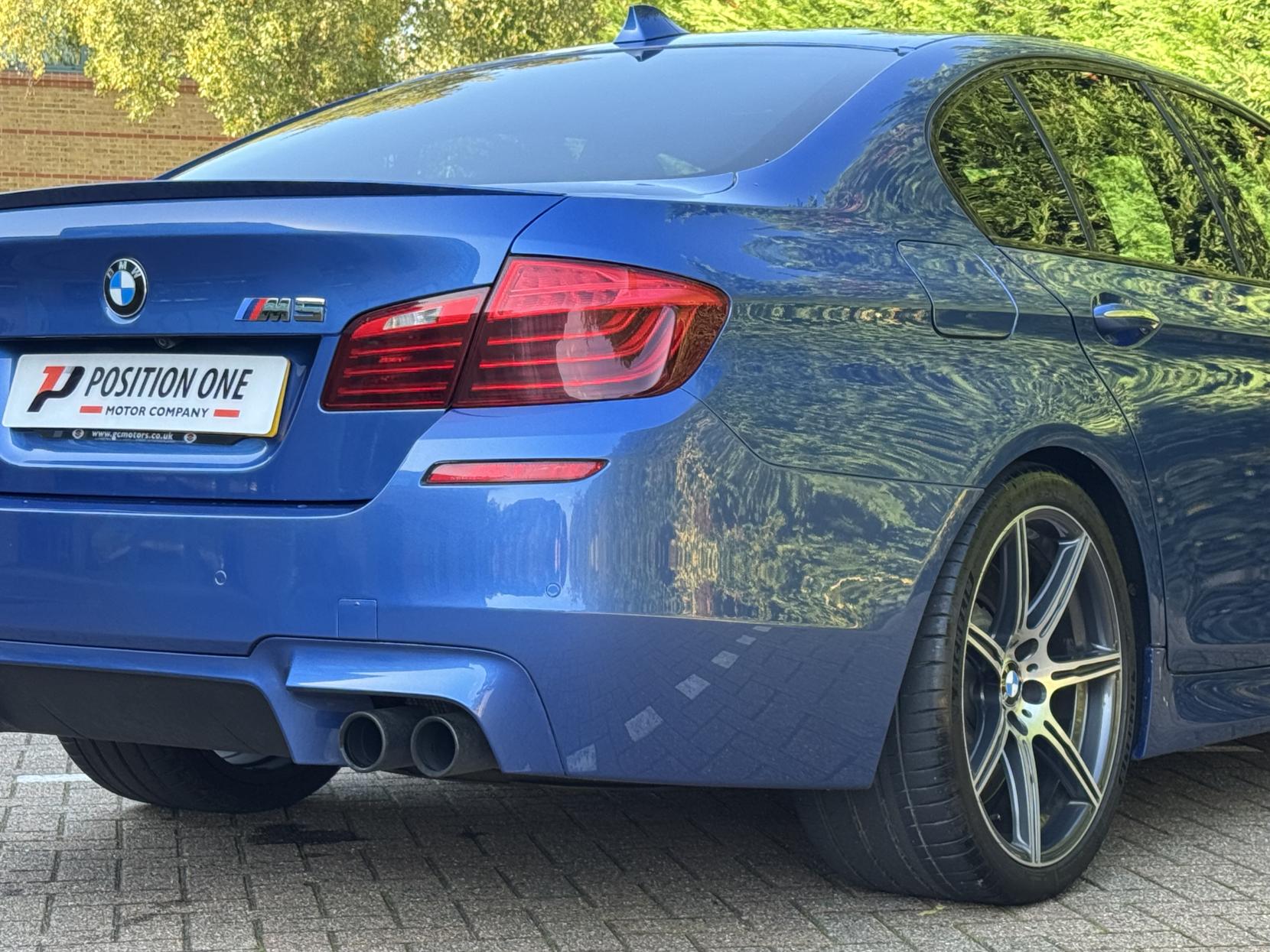 BMW M5 4.4 V8 Saloon 4dr Petrol DCT Euro 6 (s/s) (560 ps)