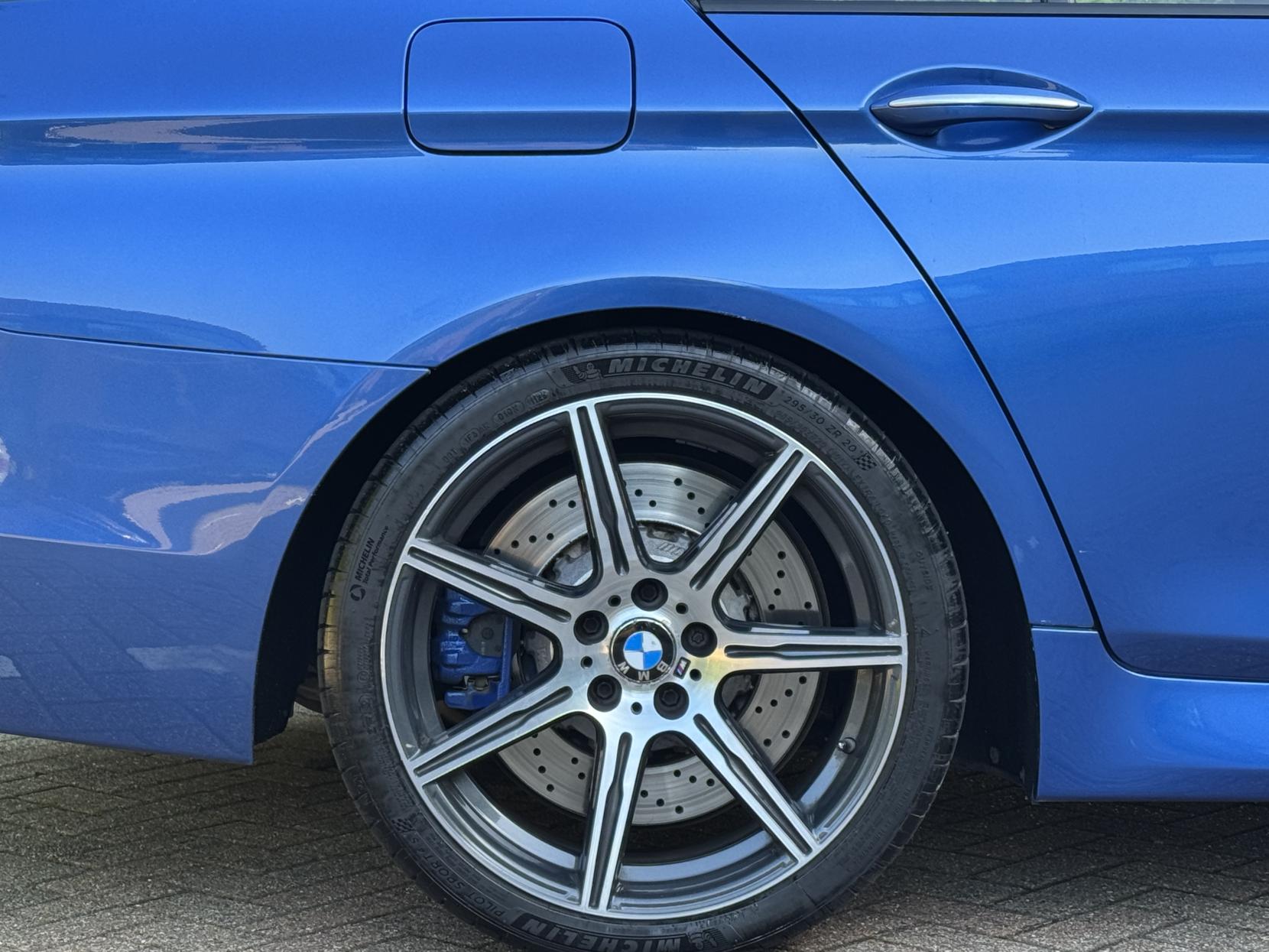 BMW M5 4.4 V8 Saloon 4dr Petrol DCT Euro 6 (s/s) (560 ps)