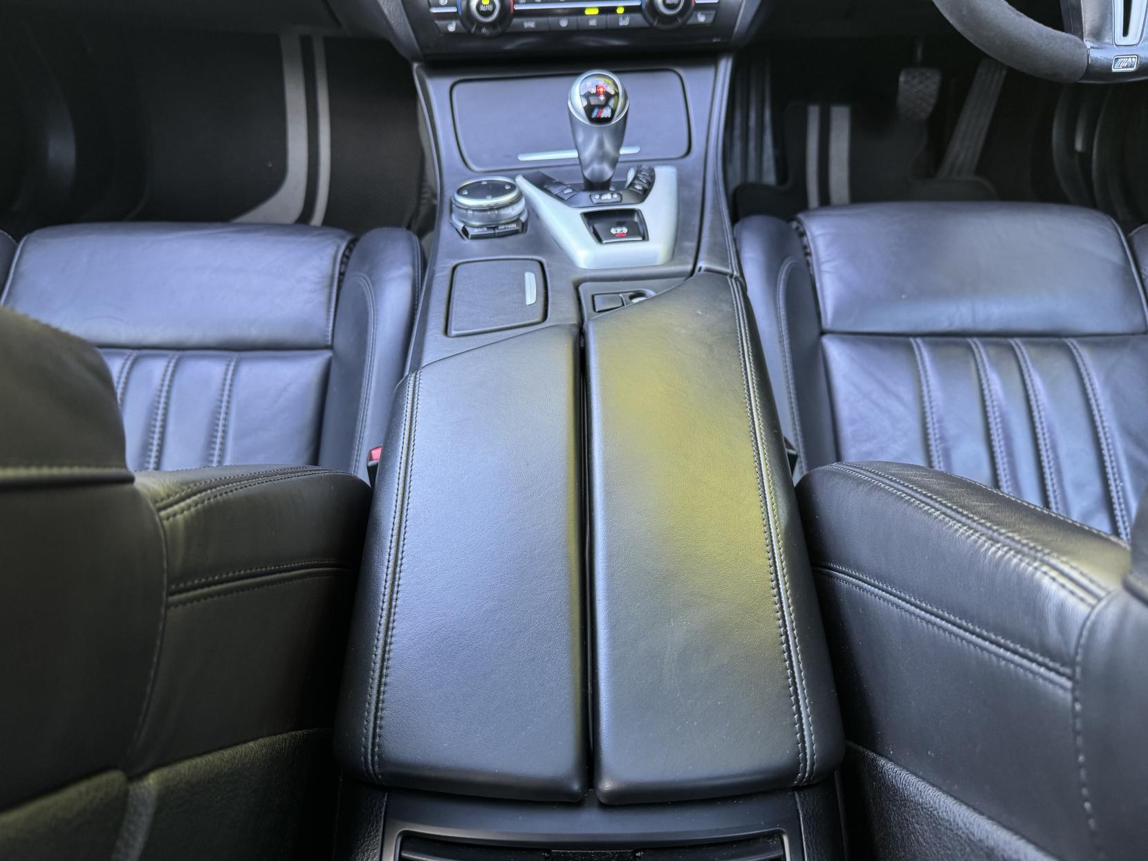 BMW M5 4.4 V8 Saloon 4dr Petrol DCT Euro 6 (s/s) (560 ps)