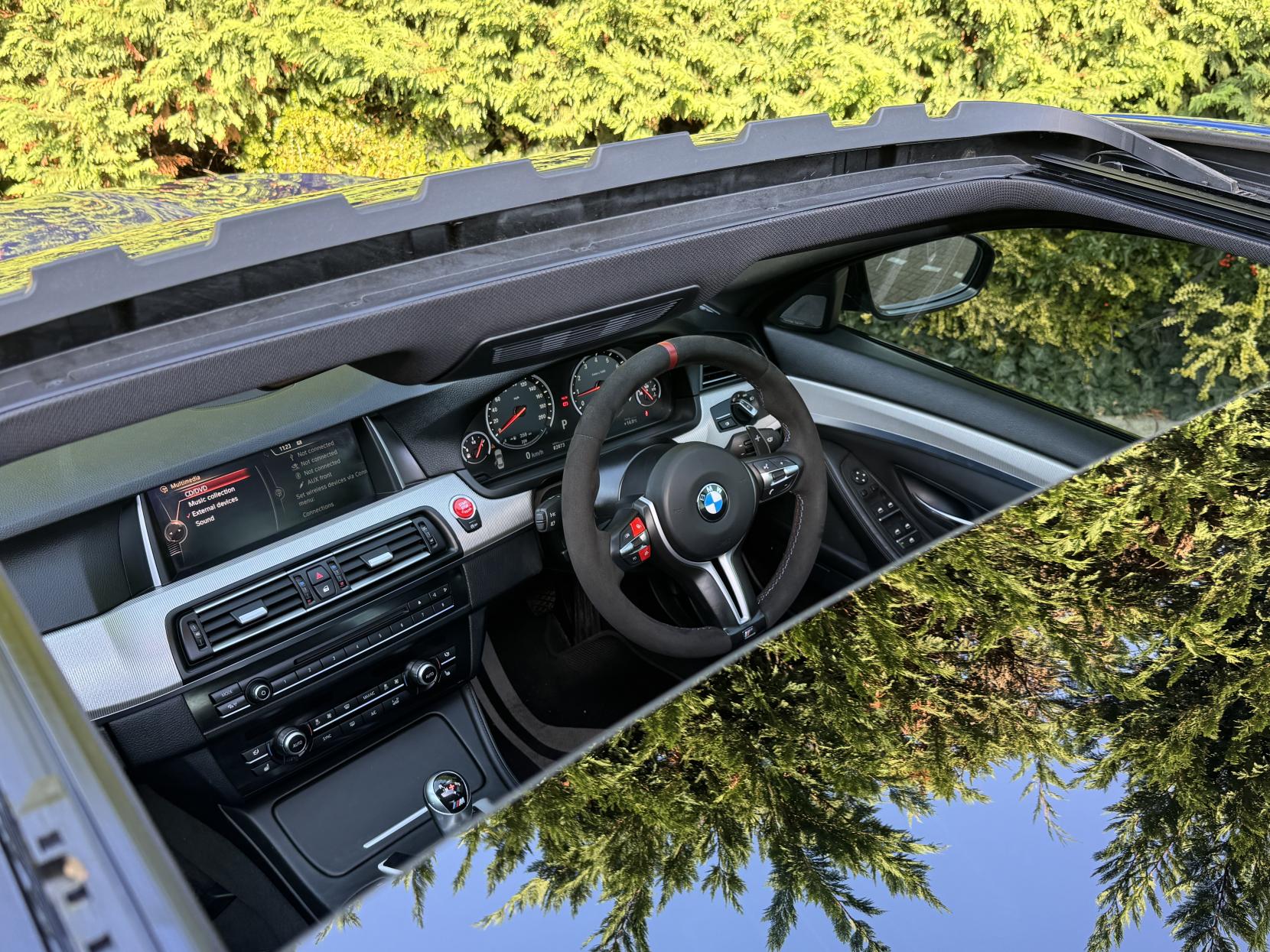 BMW M5 4.4 V8 Saloon 4dr Petrol DCT Euro 6 (s/s) (560 ps)