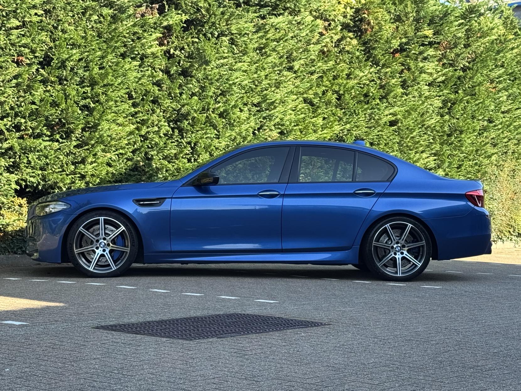 BMW M5 4.4 V8 Saloon 4dr Petrol DCT Euro 6 (s/s) (560 ps)