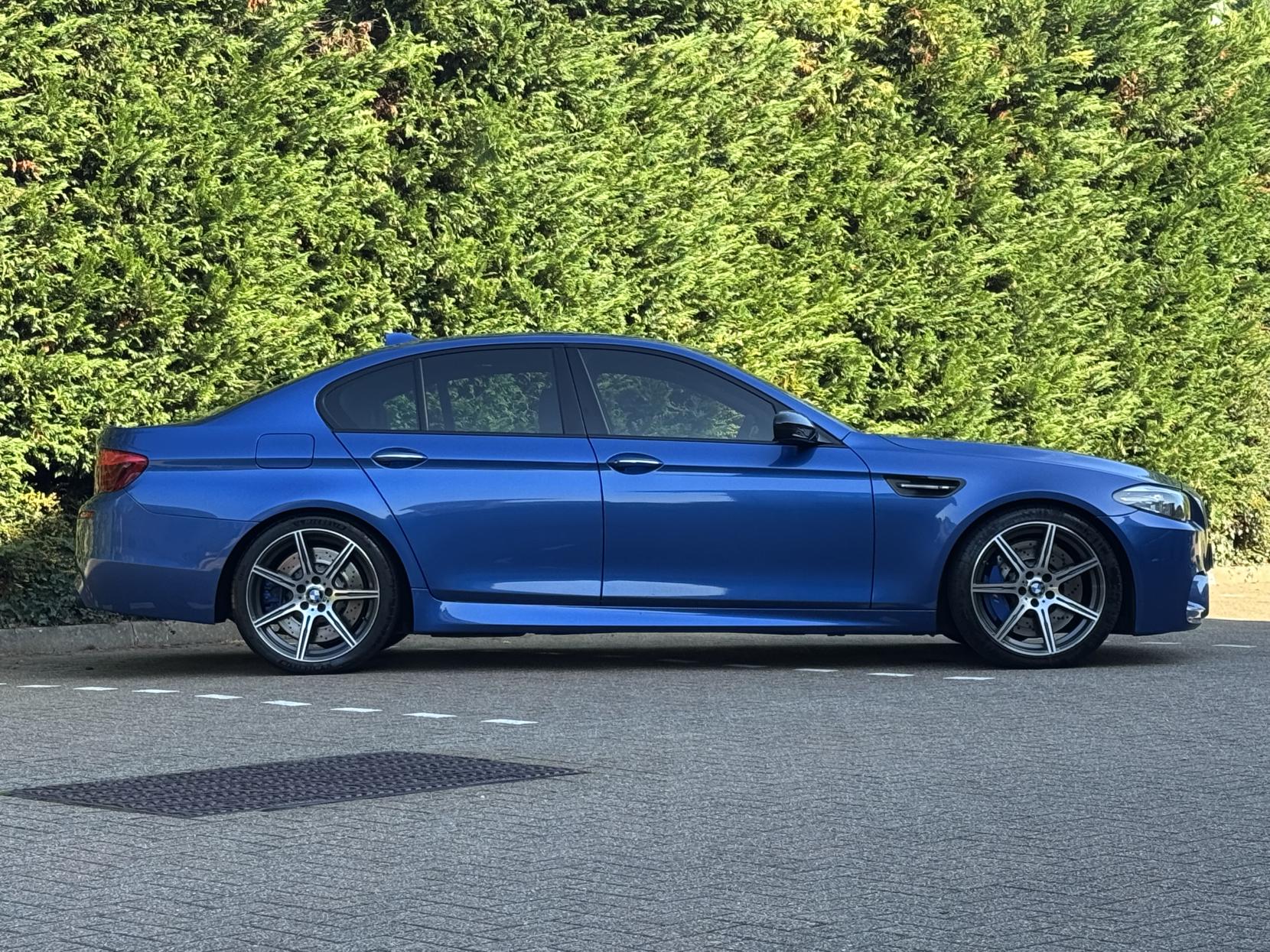 BMW M5 4.4 V8 Saloon 4dr Petrol DCT Euro 6 (s/s) (560 ps)