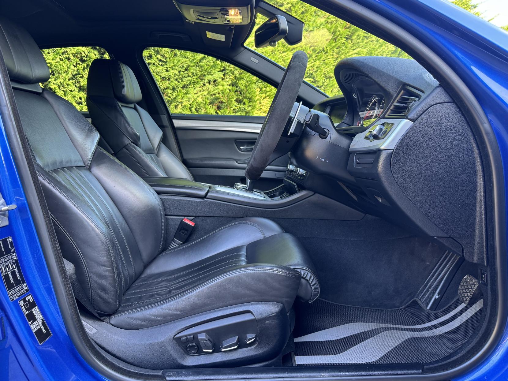 BMW M5 4.4 V8 Saloon 4dr Petrol DCT Euro 6 (s/s) (560 ps)