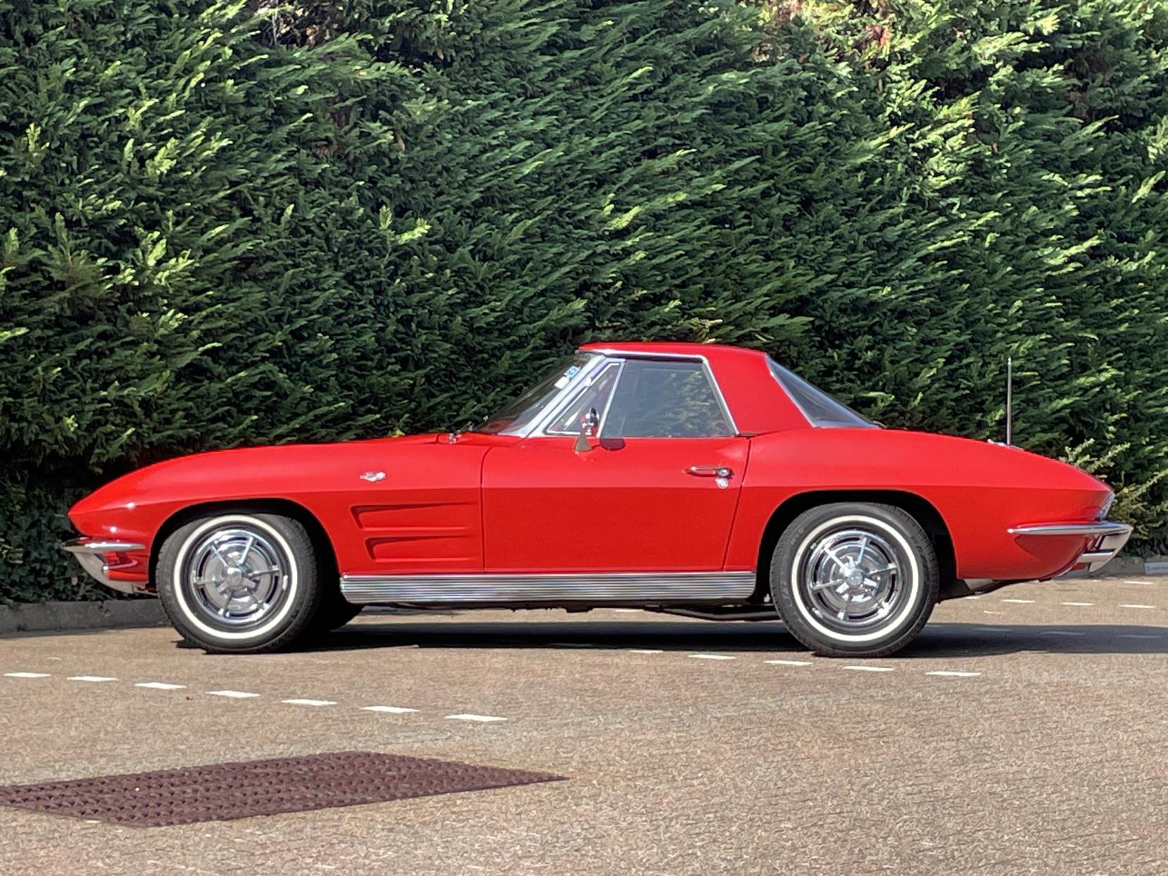 Chevrolet Corvette Stingray Corvette Sting Ray Convertible