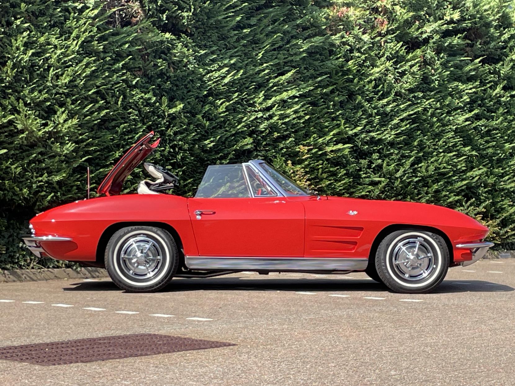 Chevrolet Corvette Stingray Corvette Sting Ray Convertible
