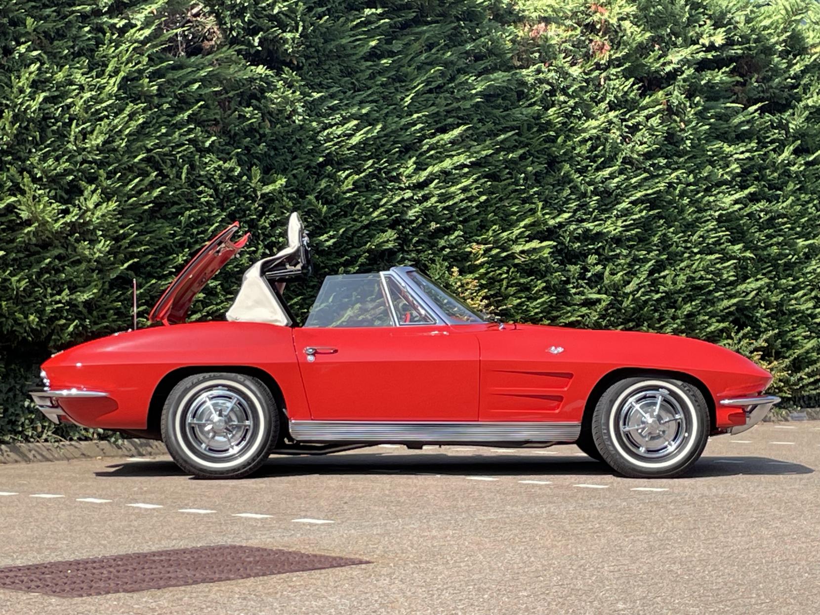 Chevrolet Corvette Stingray Corvette Sting Ray Convertible