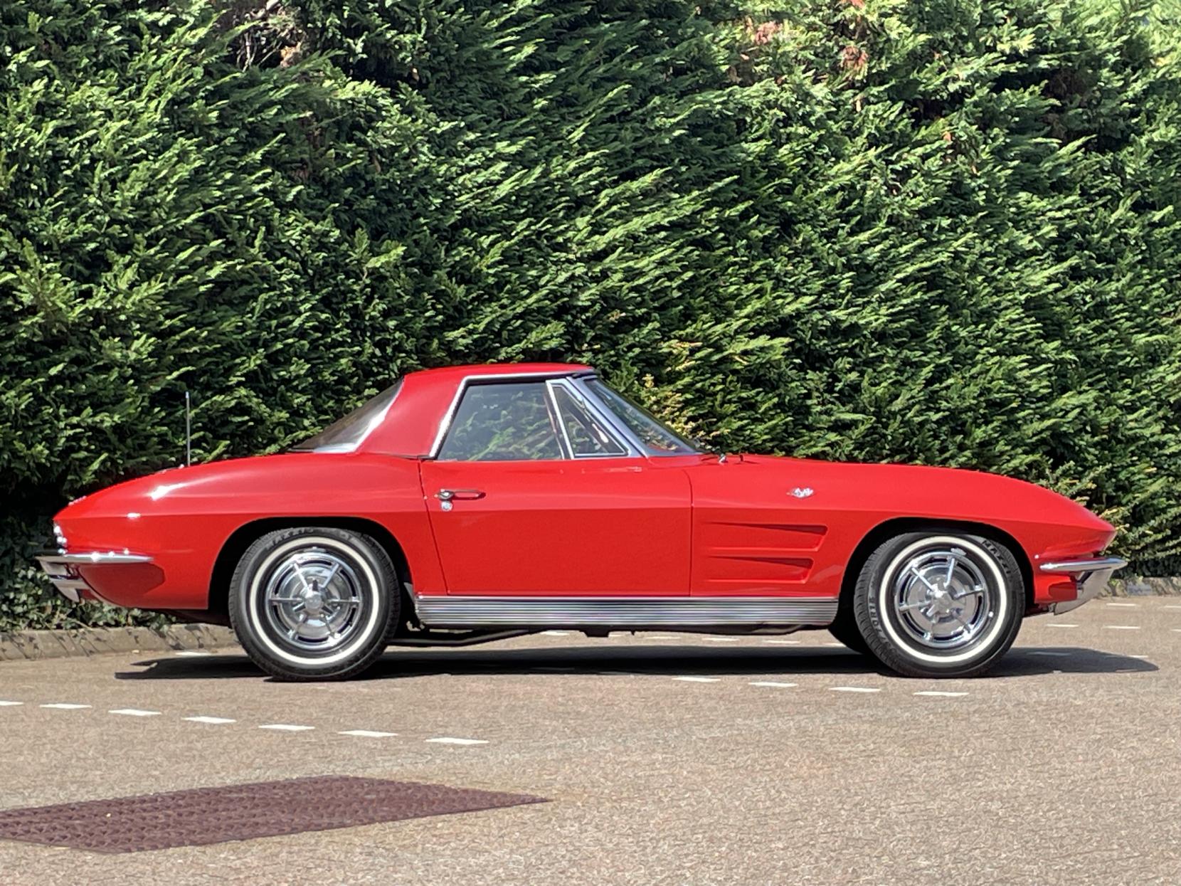 Chevrolet Corvette Stingray Corvette Sting Ray Convertible