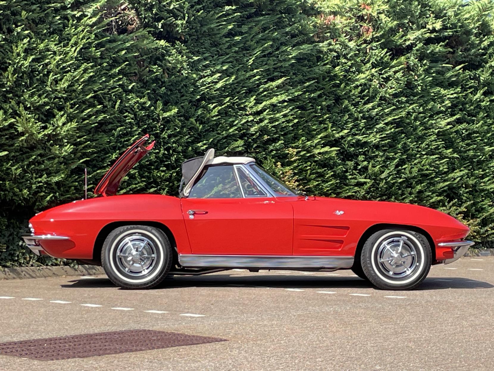 Chevrolet Corvette Stingray Corvette Sting Ray Convertible