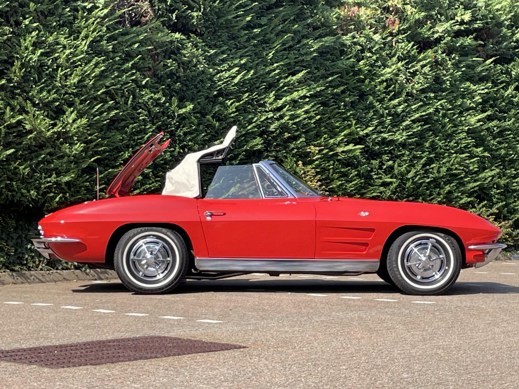 Chevrolet Corvette Stingray Corvette Sting Ray Convertible